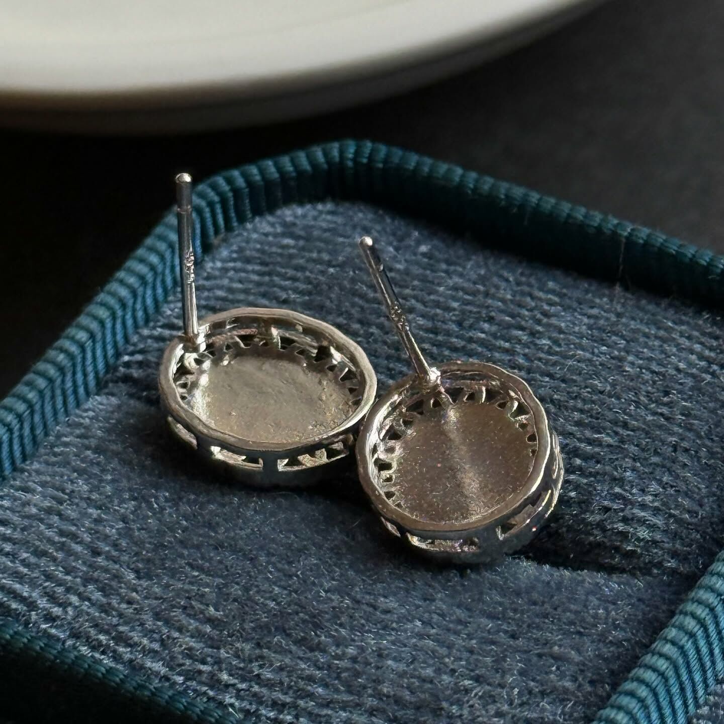 [原石] 黑金超七 925銀耳環