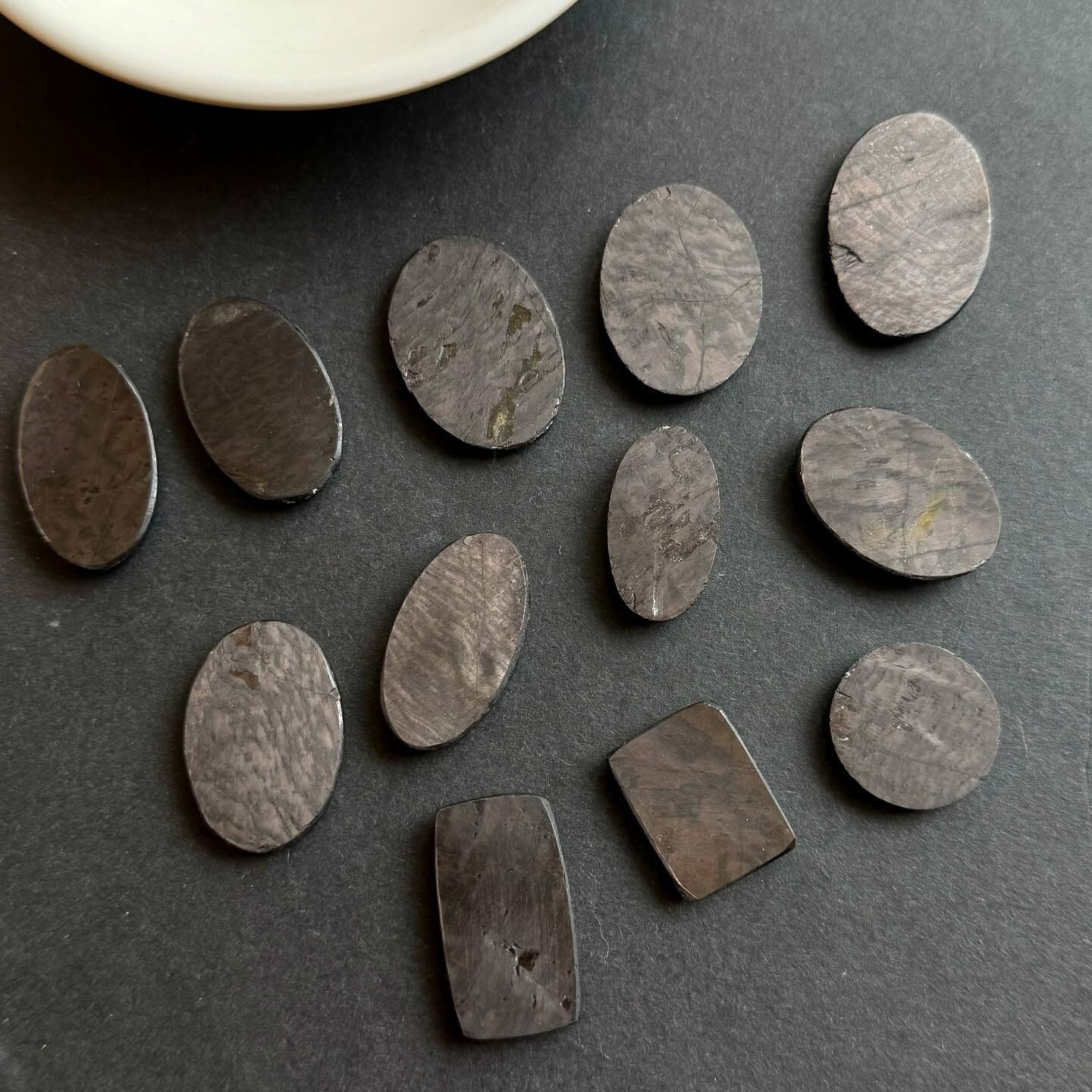 [原石] 金運石 雕花設計 水晶墜面 水晶蛋面