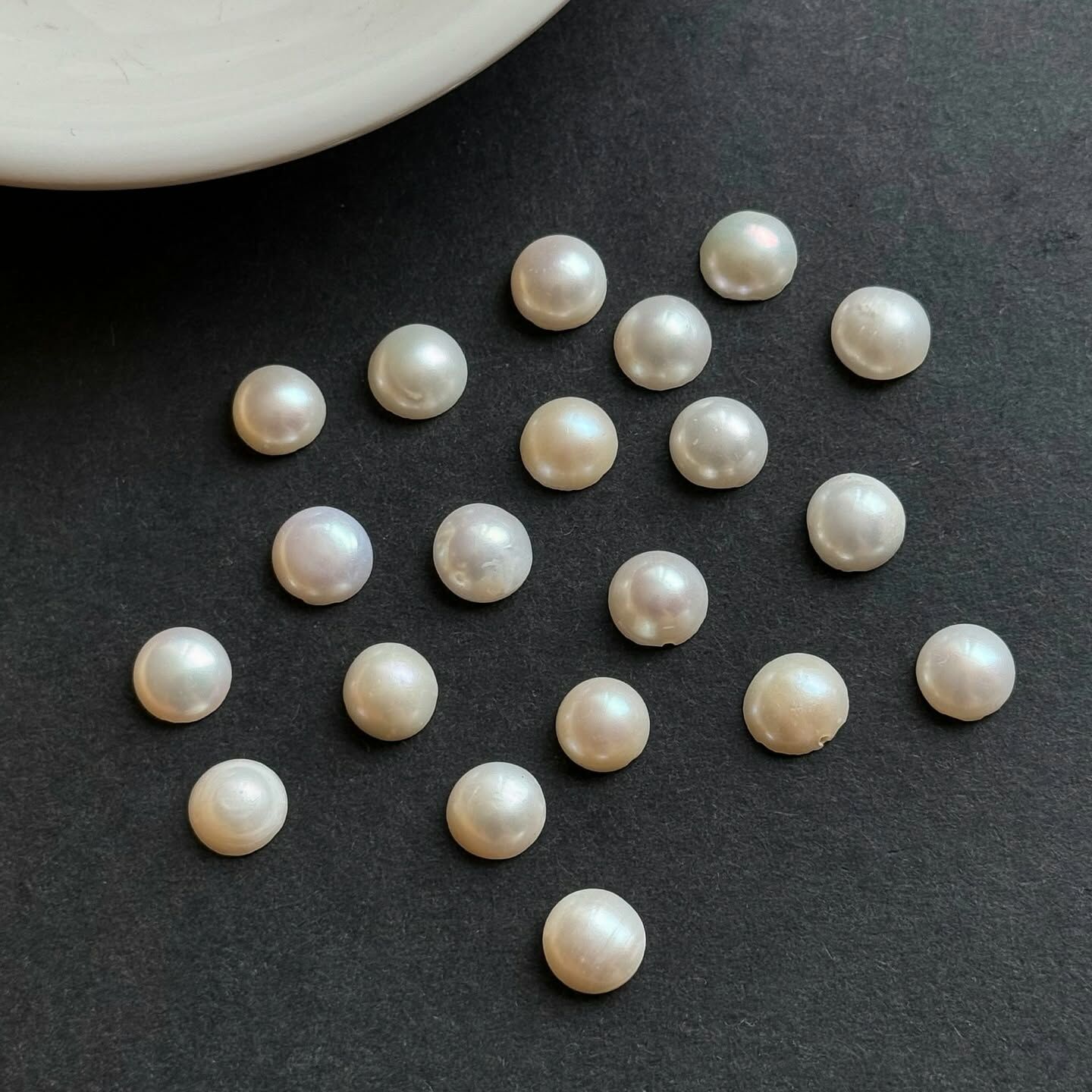 [原石] 珍珠 蛋面 約 8x8x4mm