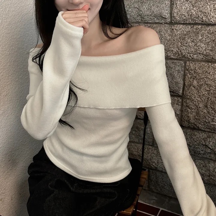 【優惠價預訂】韓國露肩刷絨上衣（8色）