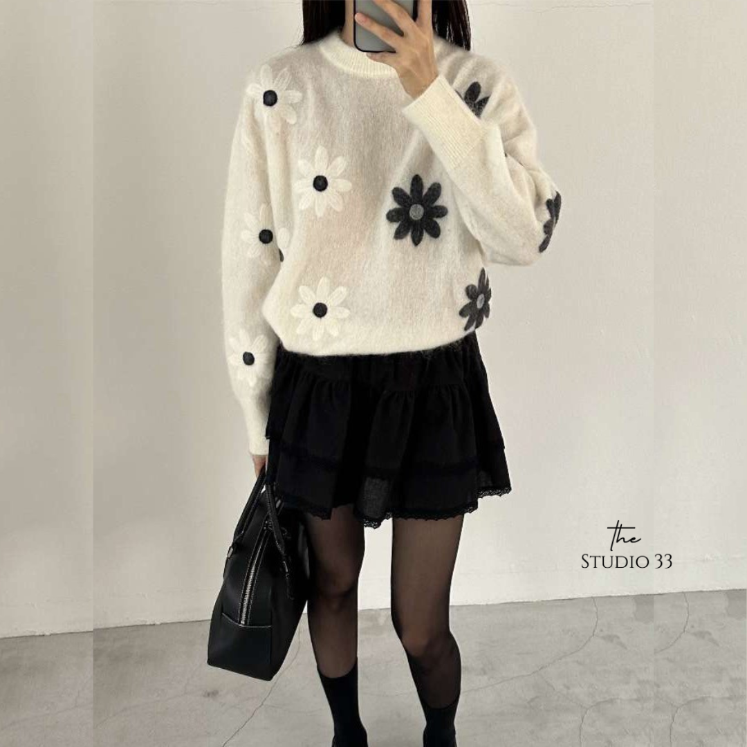 毛海輕柔花朵毛衣