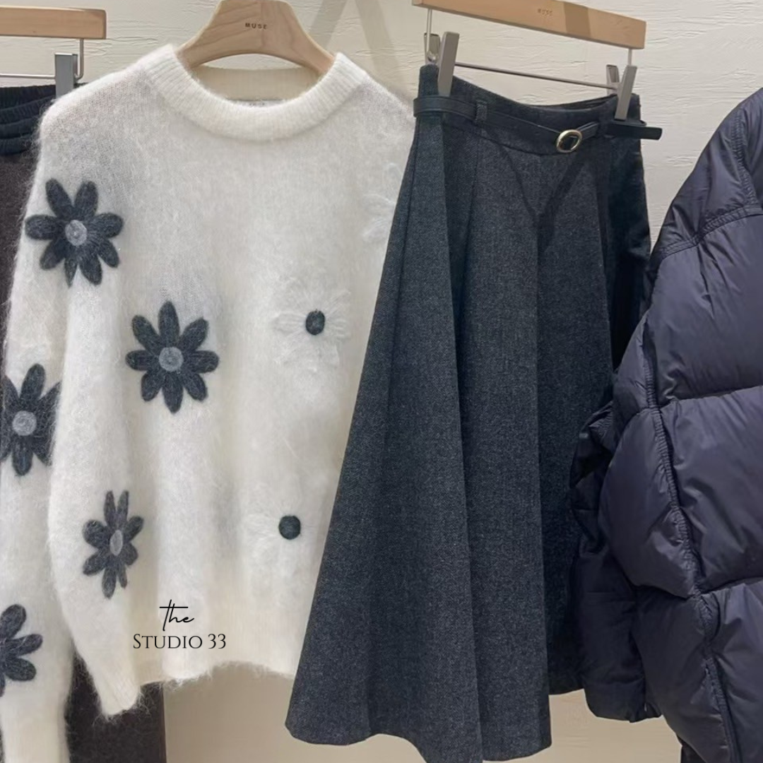 毛海輕柔花朵毛衣