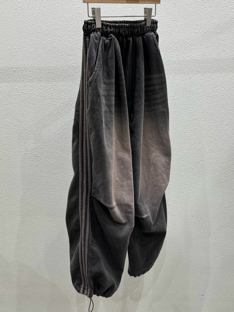 三間可束腳鬆身褲 MONTH-016P