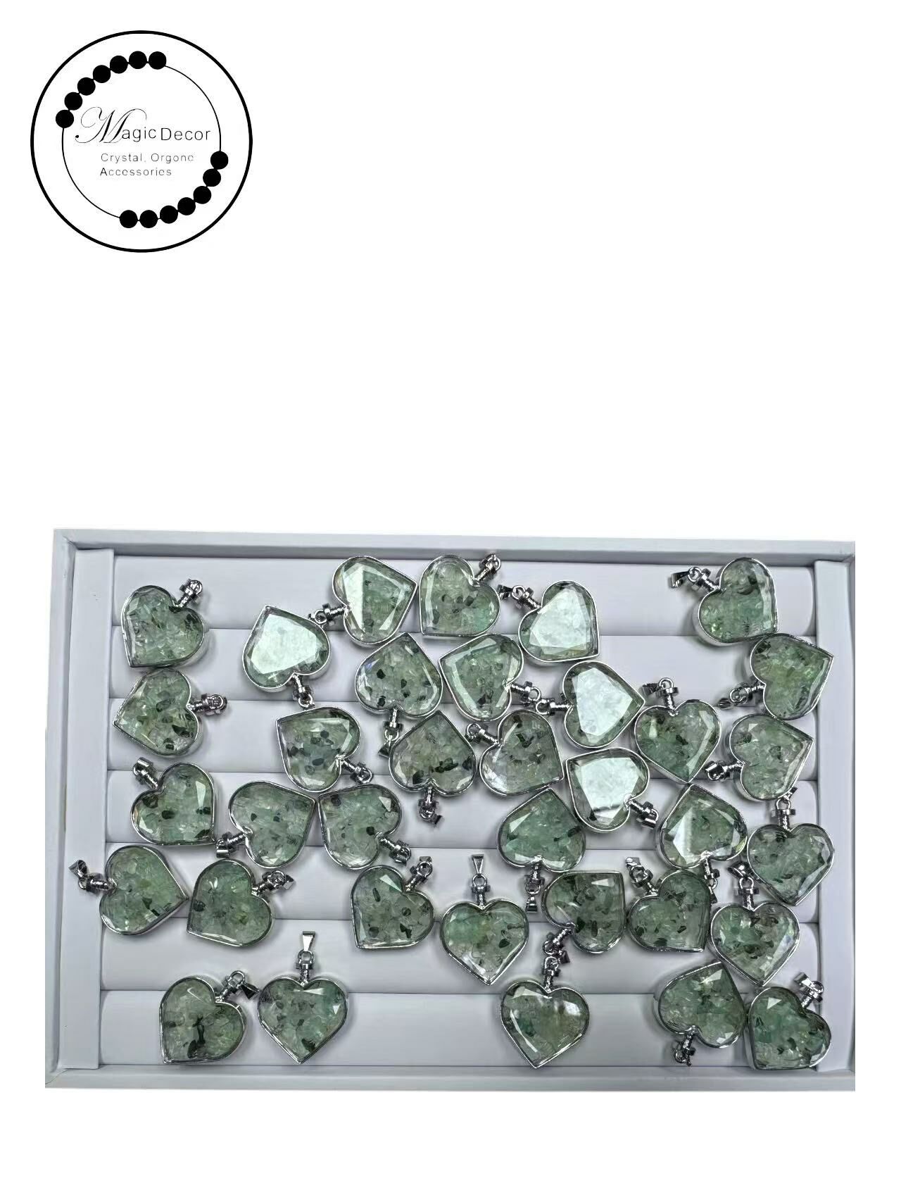 250828 - A103 愛心香水樽水晶面切割綠葡萄碎石吊咀+ 送鈦鋼鏈