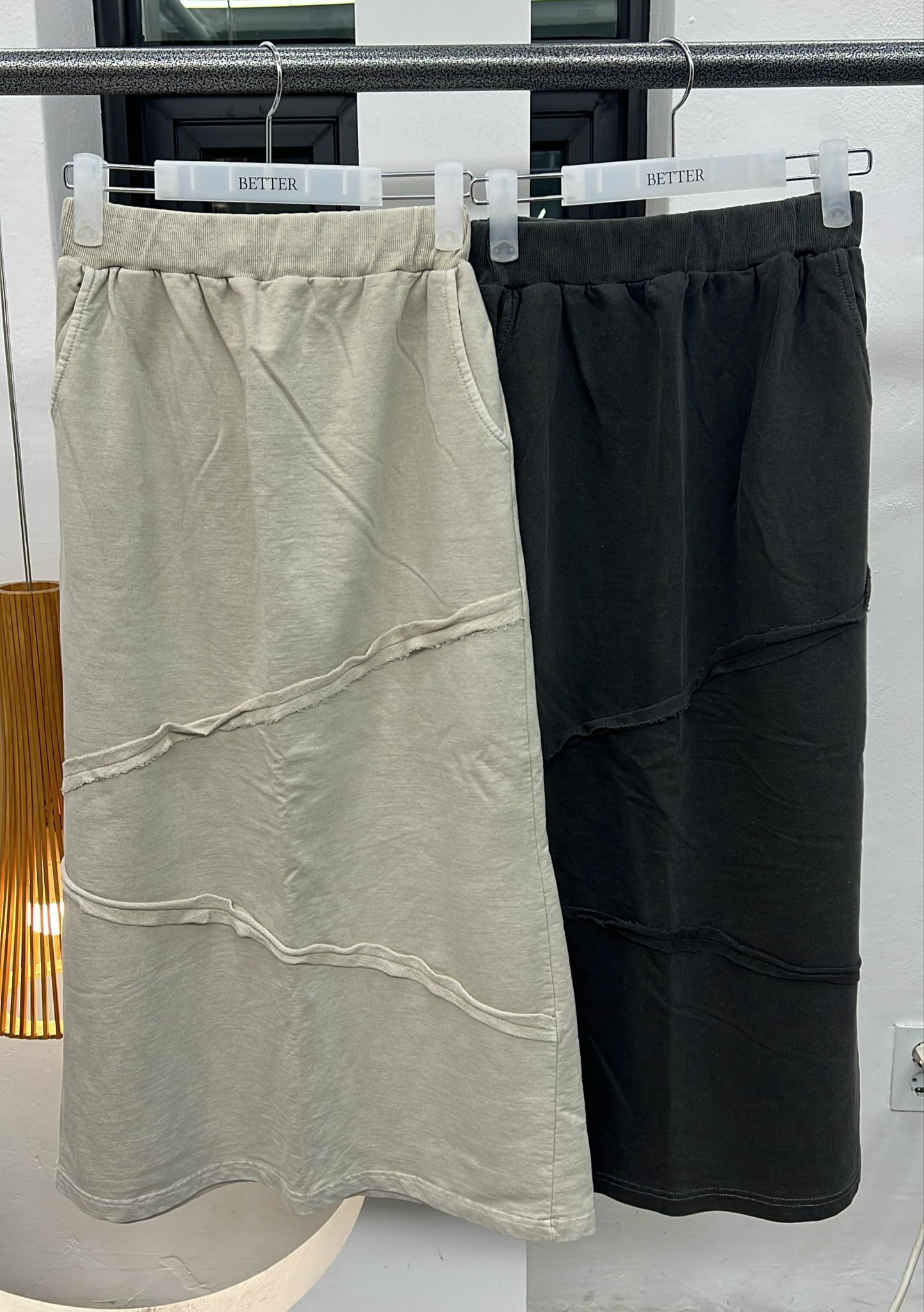 現貨韓國卷邊半截長裙（此為清貨價貨品不設退換）（K1 F482）