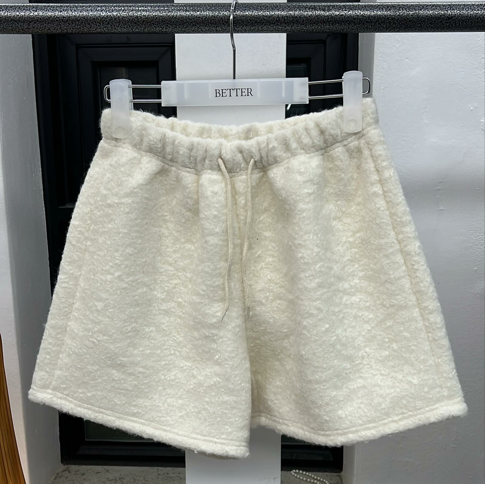 現貨韓國毛毛短褲（此為清貨價貨品不設退換）（K1 F488）