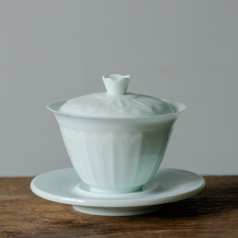 影青浮雕三才蓋碗-花澗清遠