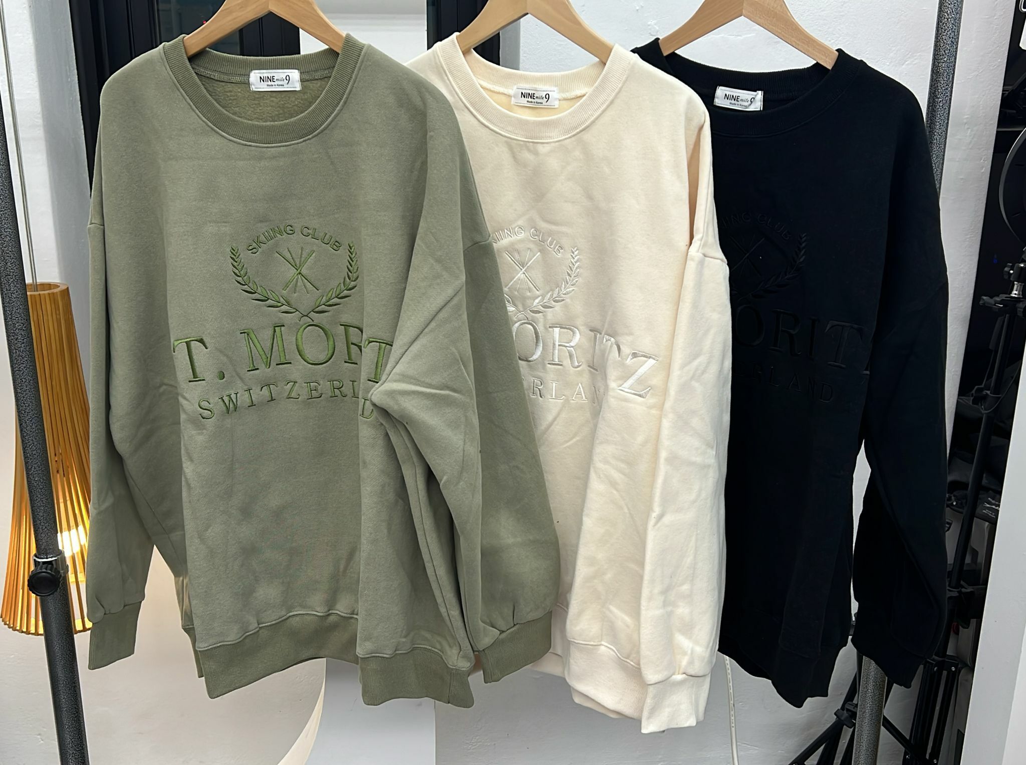 韓國連線 ST綉字薄抓毛衛衣，清貨價貨品，不設退換（K1 F497）