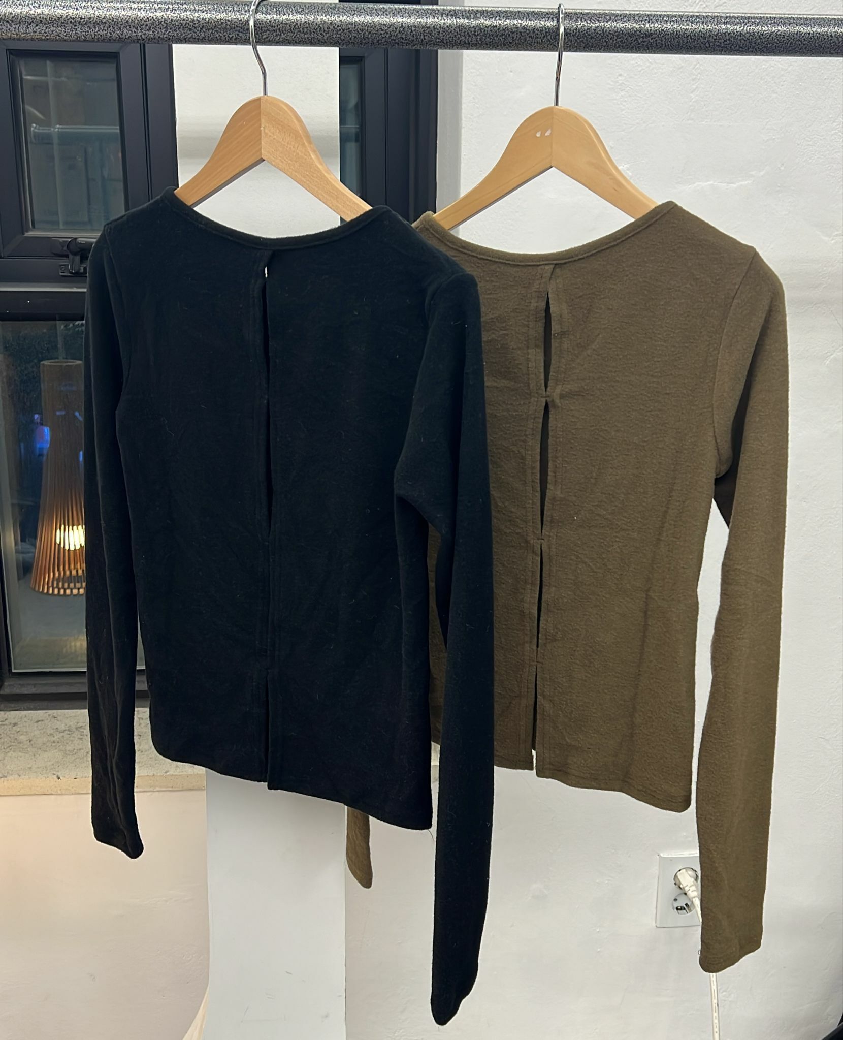 韓國連線 背開洞小性感TEE，清貨價貨品，不設退換（K1 F510）