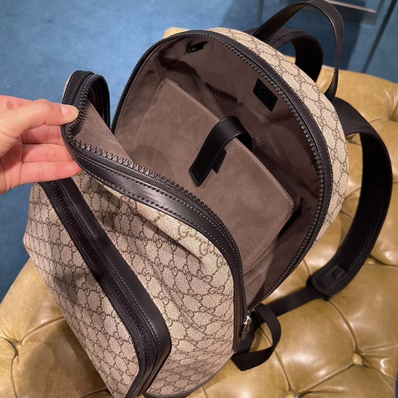 Gucci GG supreme Large  backpack