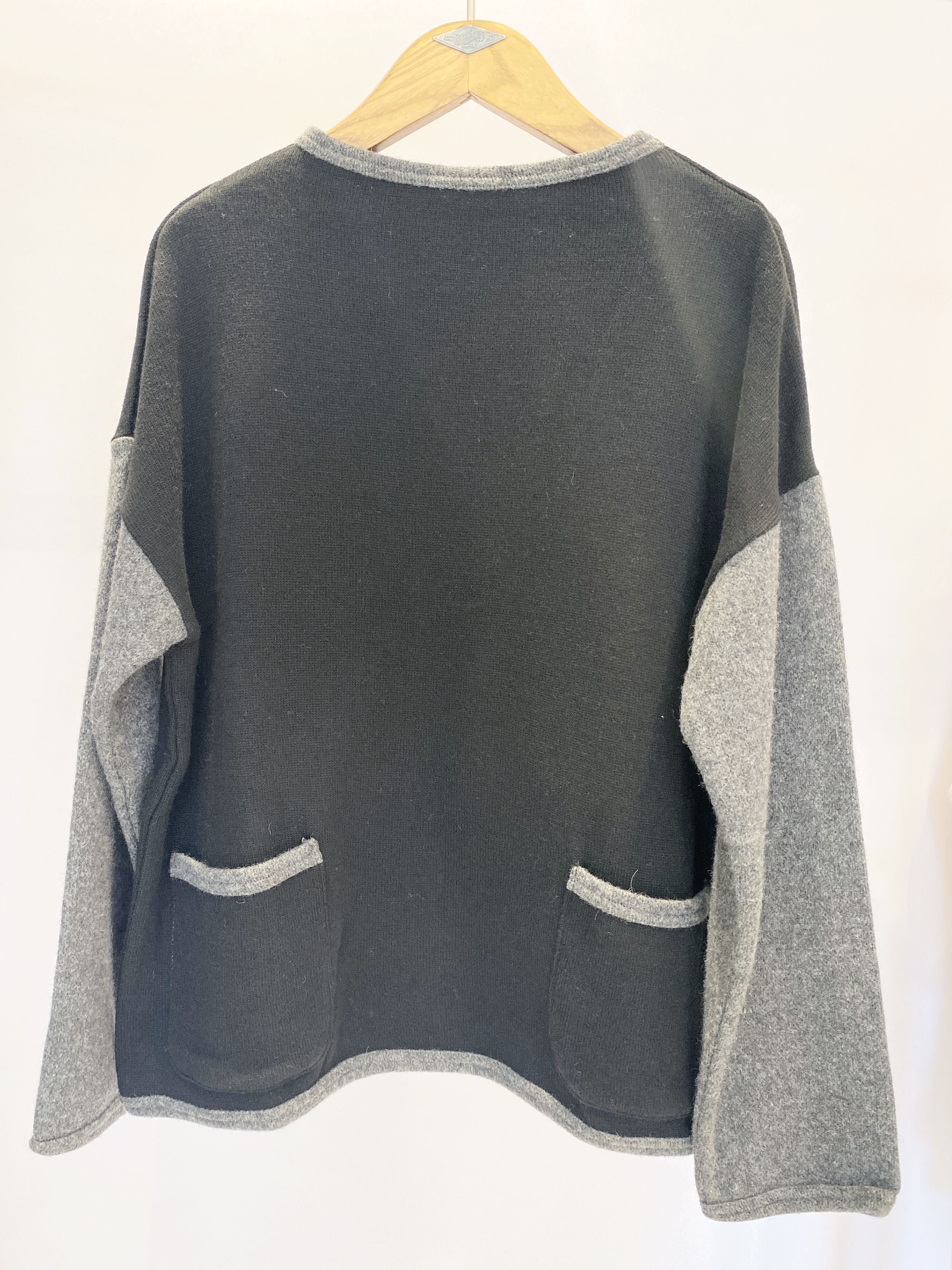 D黑灰雙色呢料款