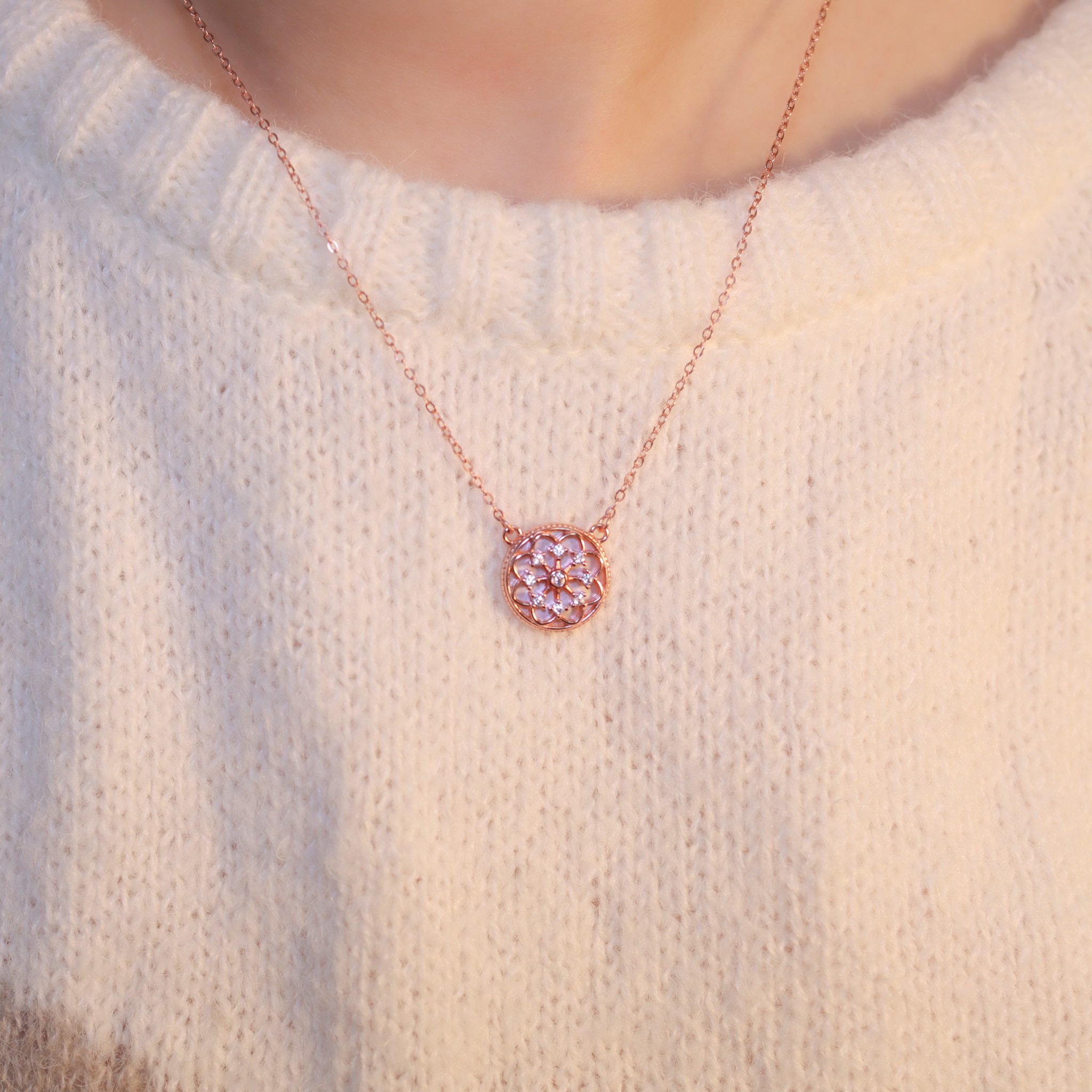 | 925純銀・厚鍍玫瑰金  | 花簇剪影項鍊 | NE1284 |