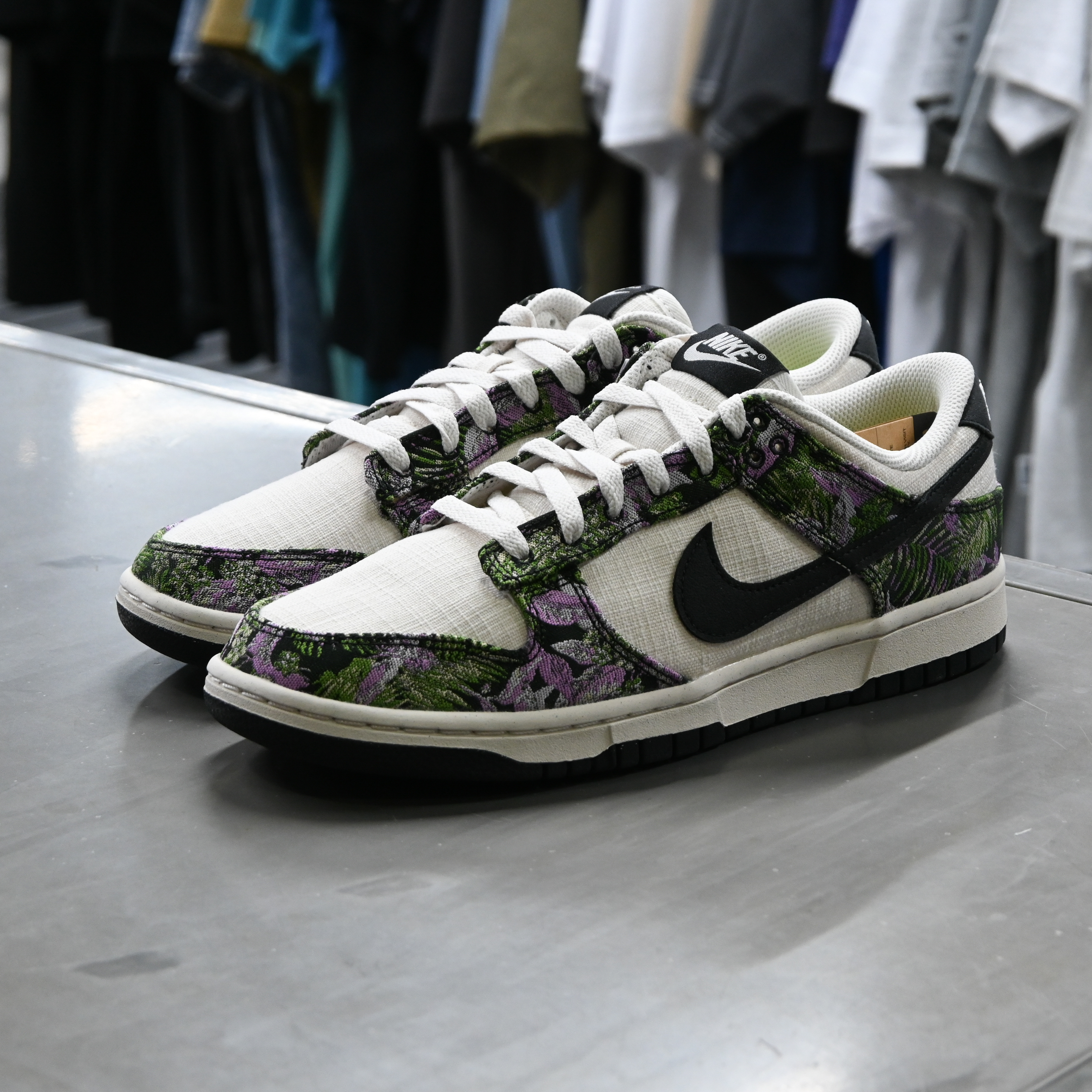 Nike Wmns Dunk Low Next Nature Floral Tapestry FN7105-030