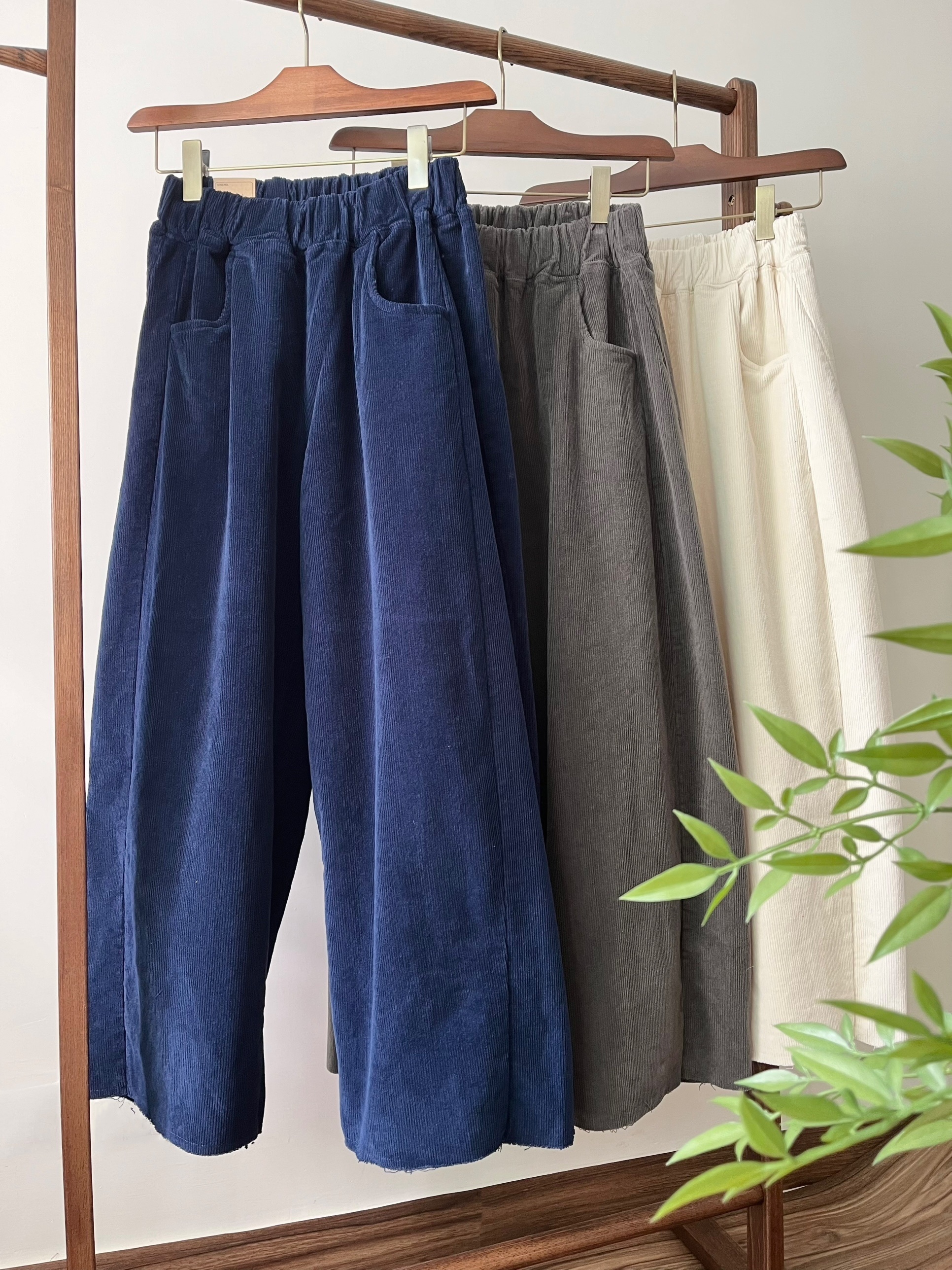 🎏燈芯絨闊筒長褲