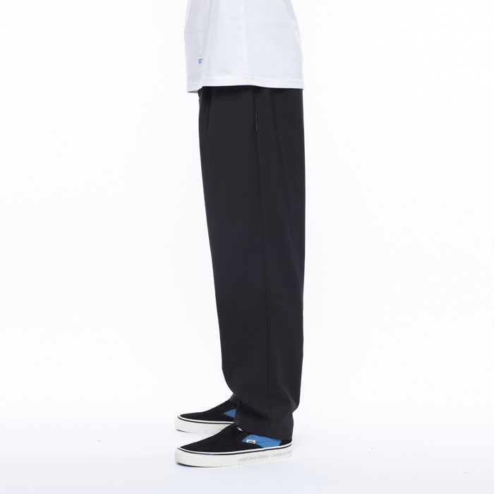 LIBERAIDERS 24F/W ONE TUCK TAPERED SLACKS LIBERAIDERS 24F/W ONE TUCK TAPERED SLACKS