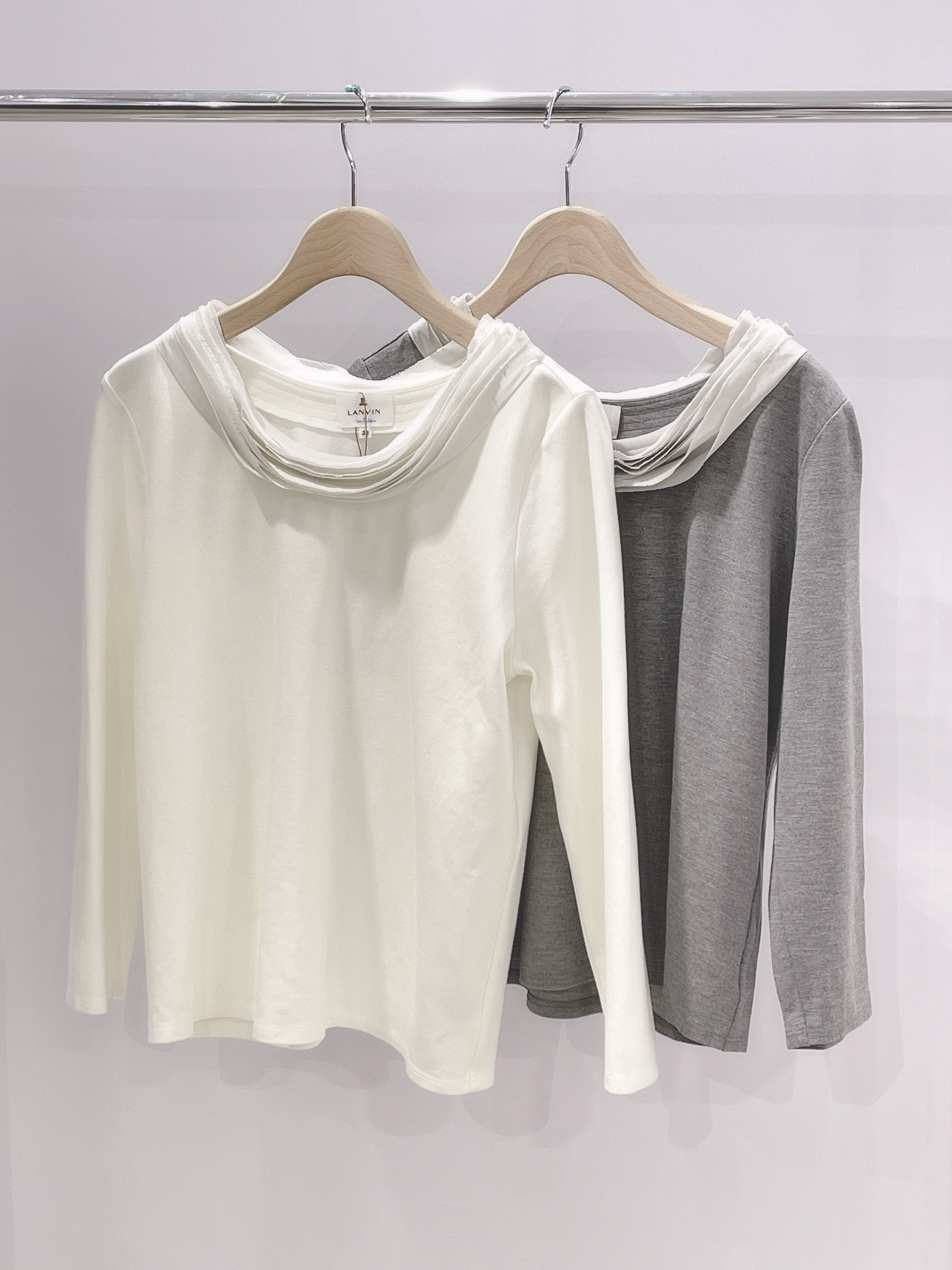 Lanvin花瓣領上衣