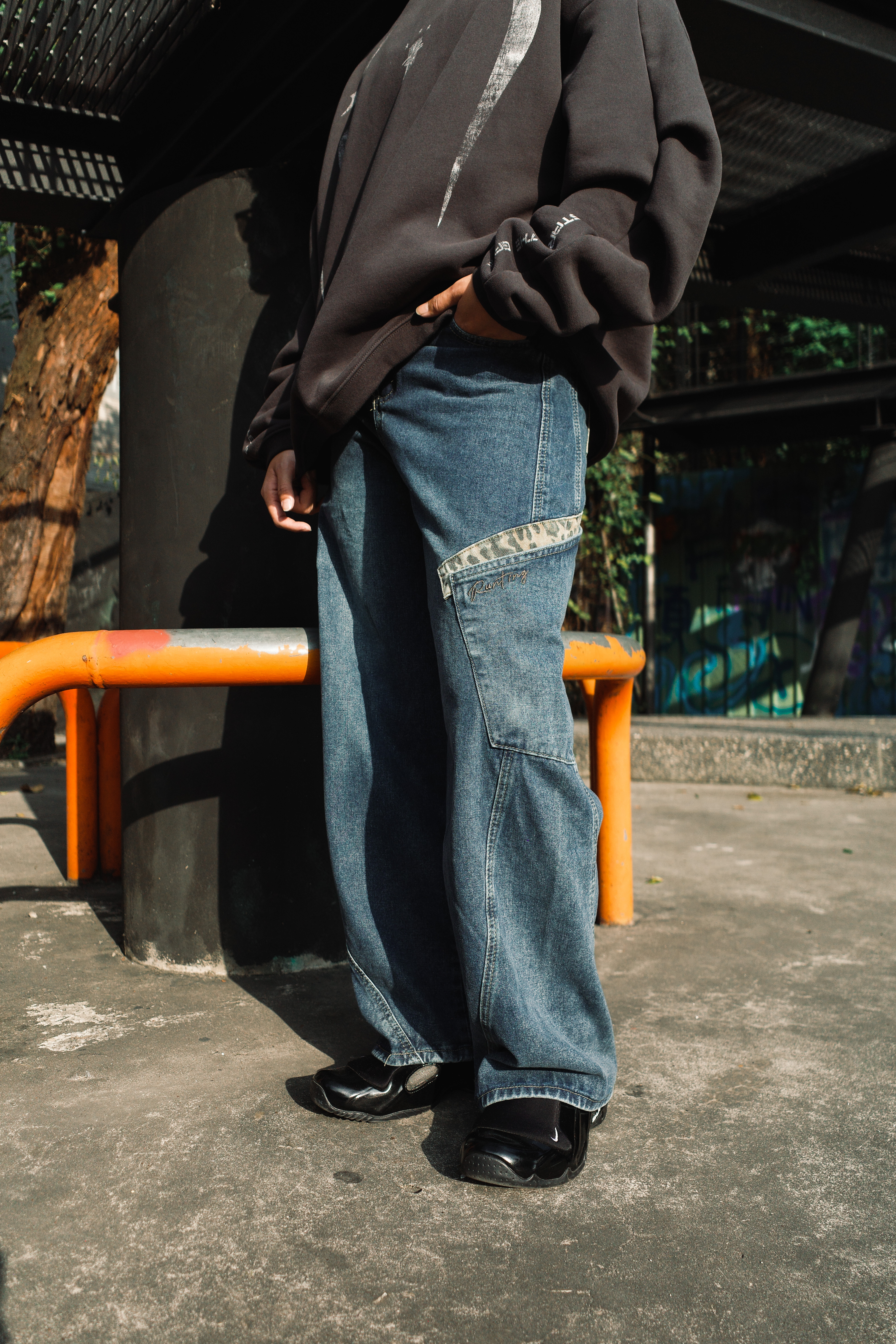 『Always_Good』豹紋 拼接 大口袋 彎刀 牛仔長褲