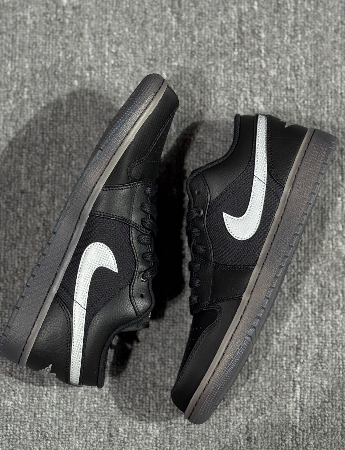 <✨蛇年限定🐍 > Air Jordan 1 Low  黑武士 夜幕反光白