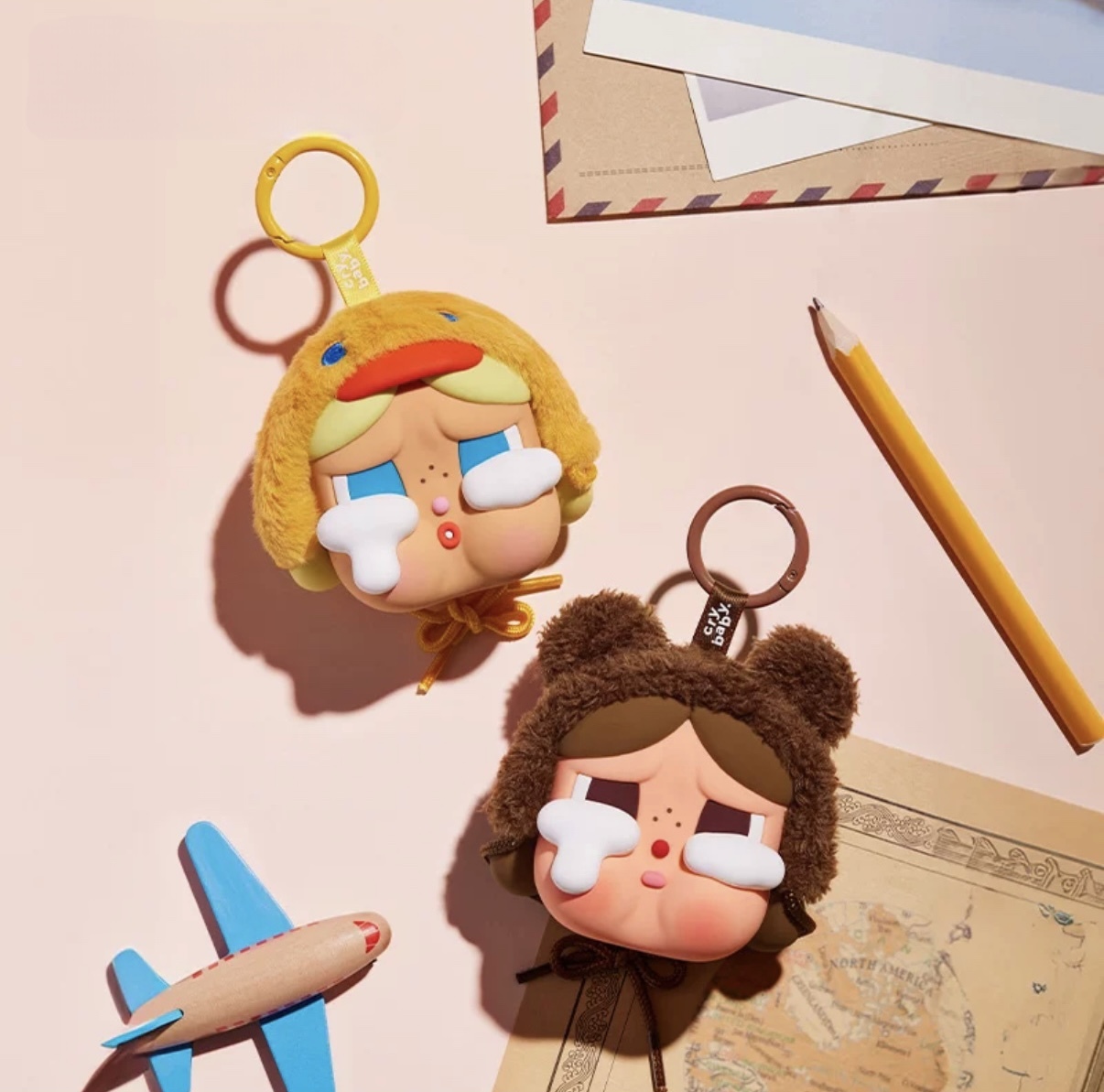 POPMART 泡泡瑪特 Crybaby 眼淚工廠系列 哭娃 耳機包 鑰匙圈 吊飾 零錢包 哭哭熊 哭鴨哭鴨 (任買兩件711免運)/預購