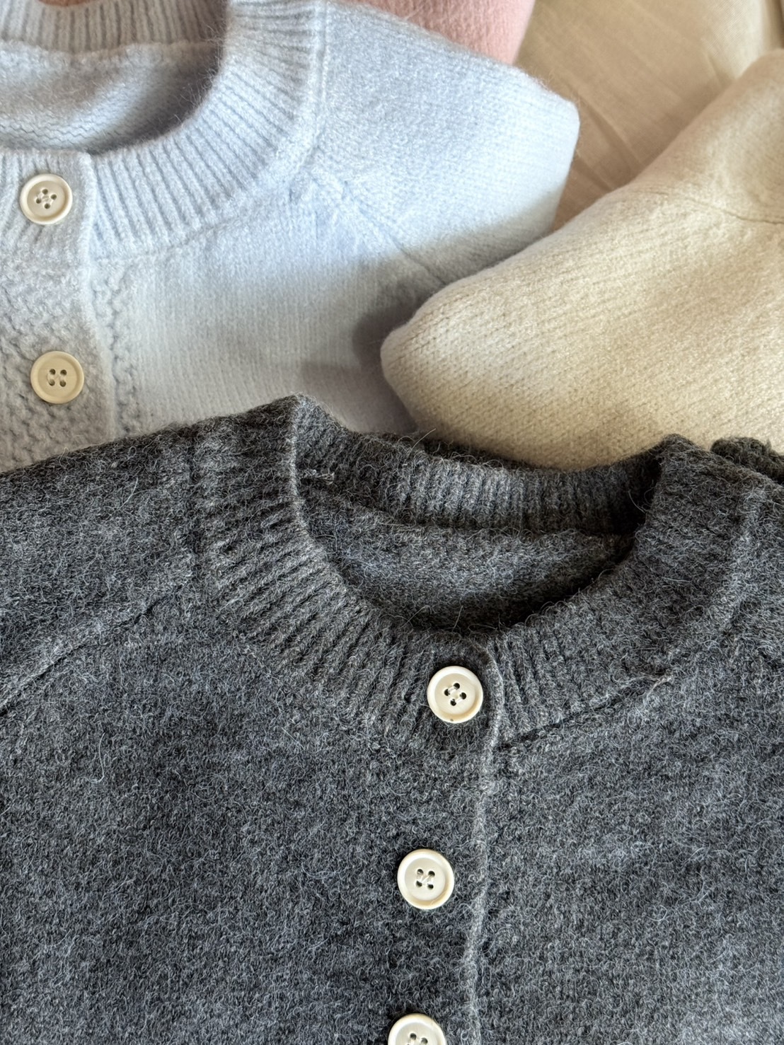 糖果色半開釦針織上衣