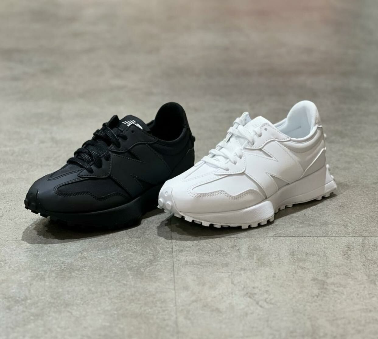★関税込★New Balance★New Balance x Casablanca 327★23-30cm New Balance Casablanca x 327 Idéaliste - Cream Green