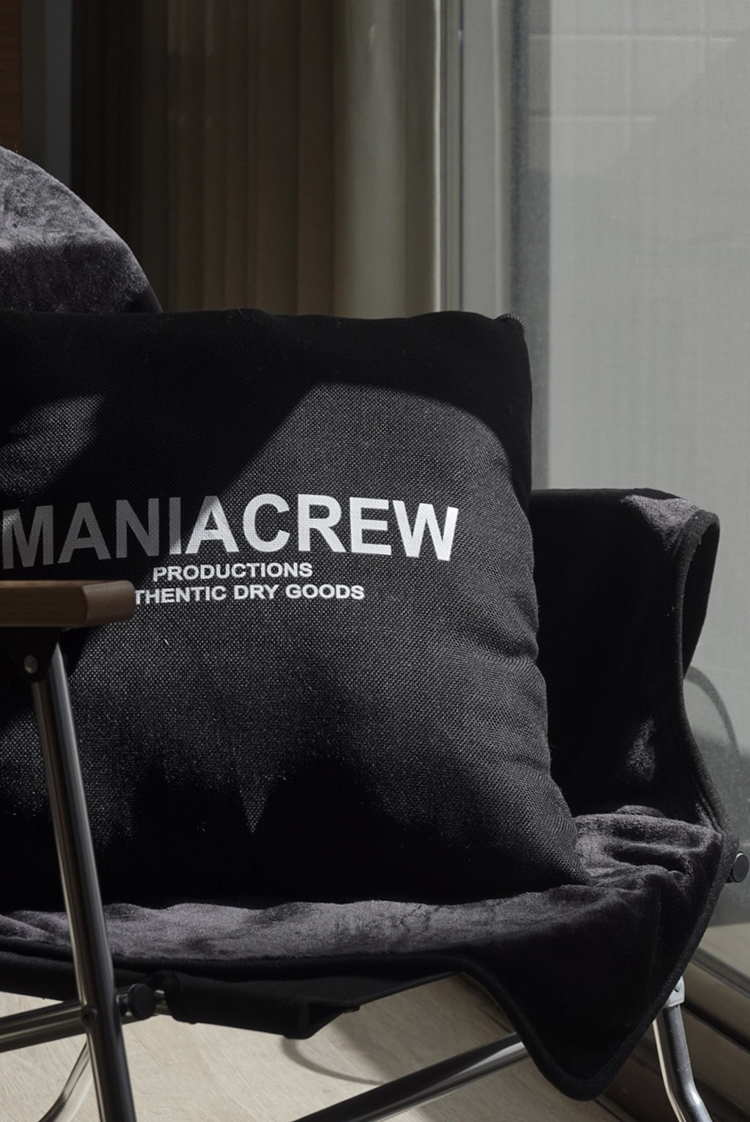 MANIA 正方形抱枕毯 居家小物 黑 24 A/W Throw Pillow