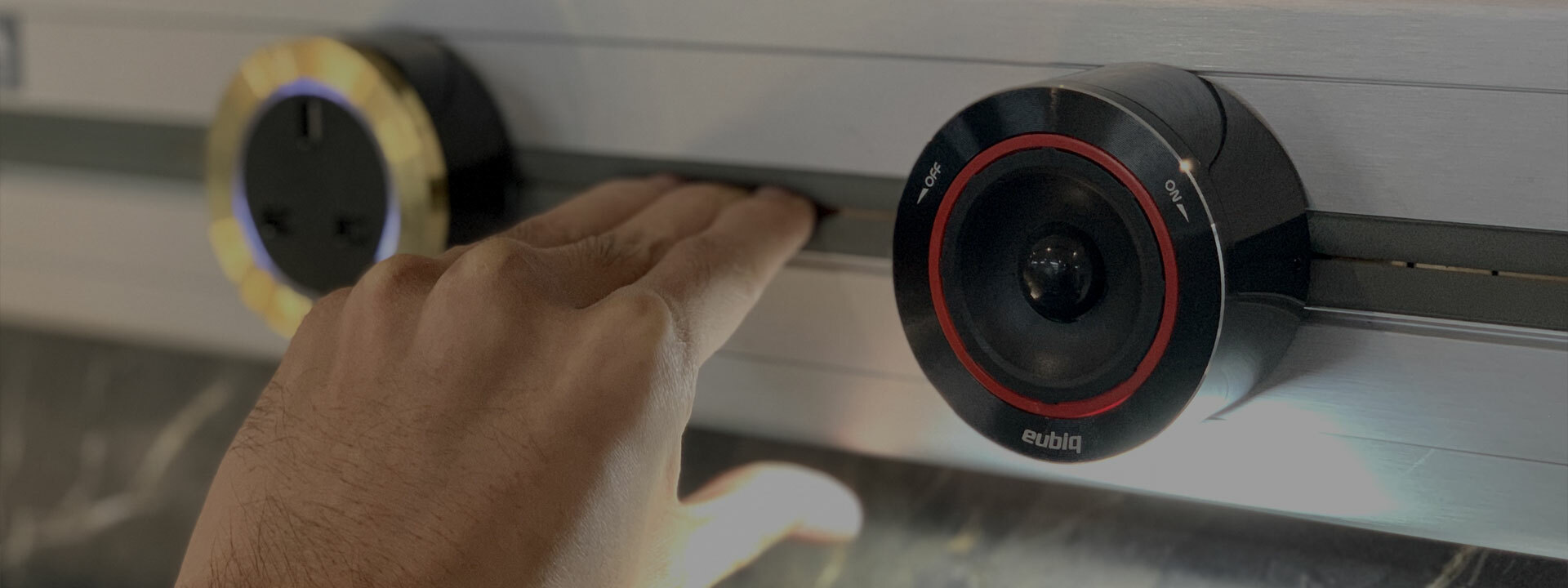 eubiq led 燈 banner