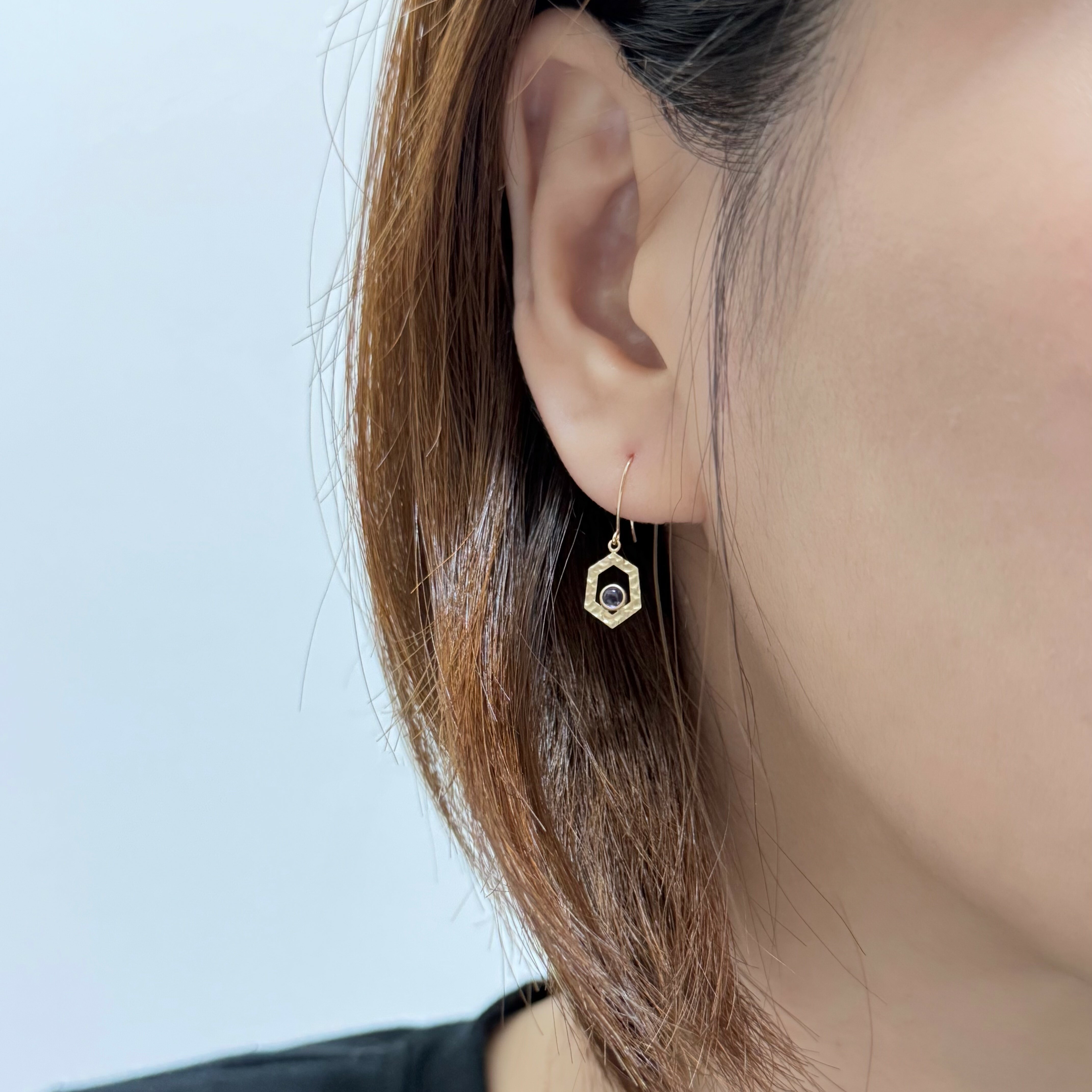 【me.luxe】K10 六合紫水晶勾式耳環