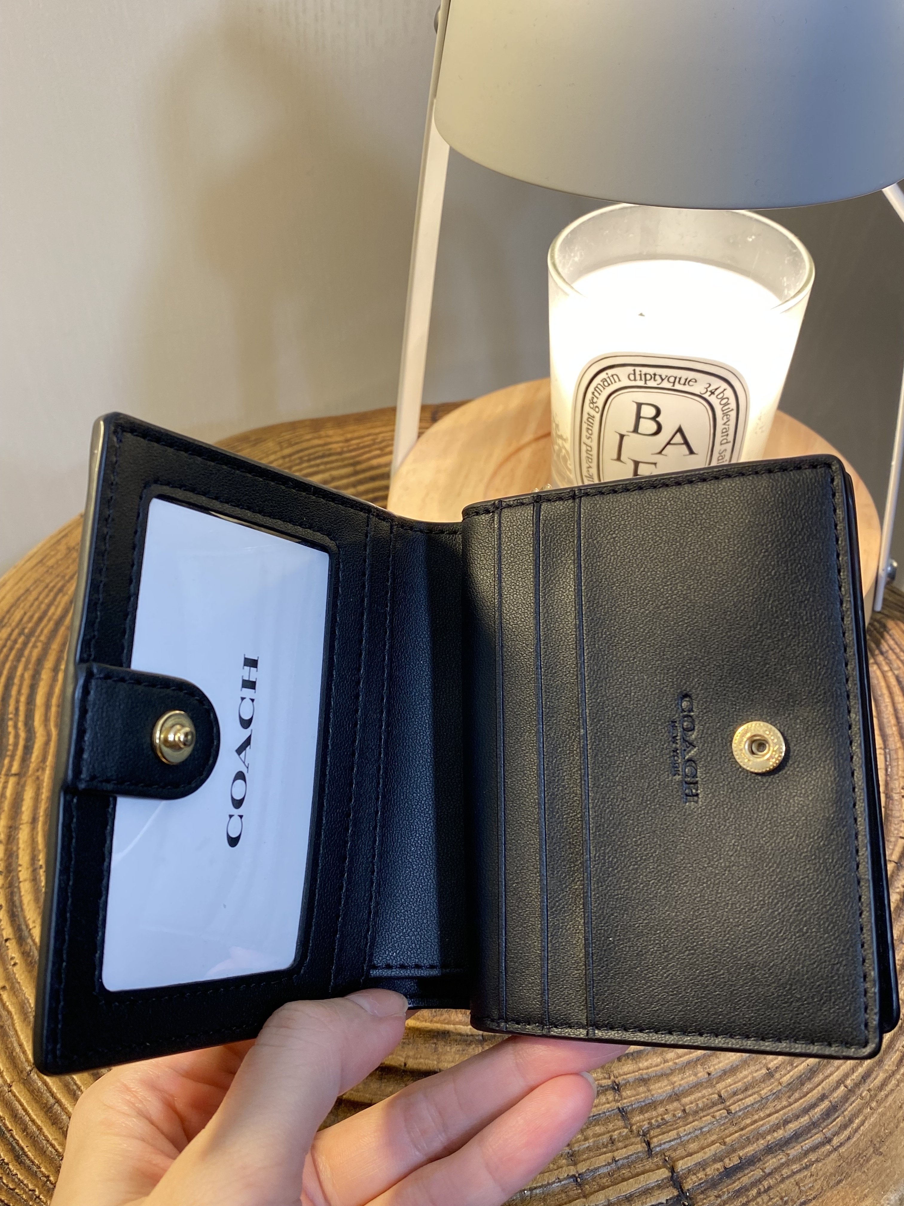 美國現貨 Coach Lips Print Snap Wallet - Black