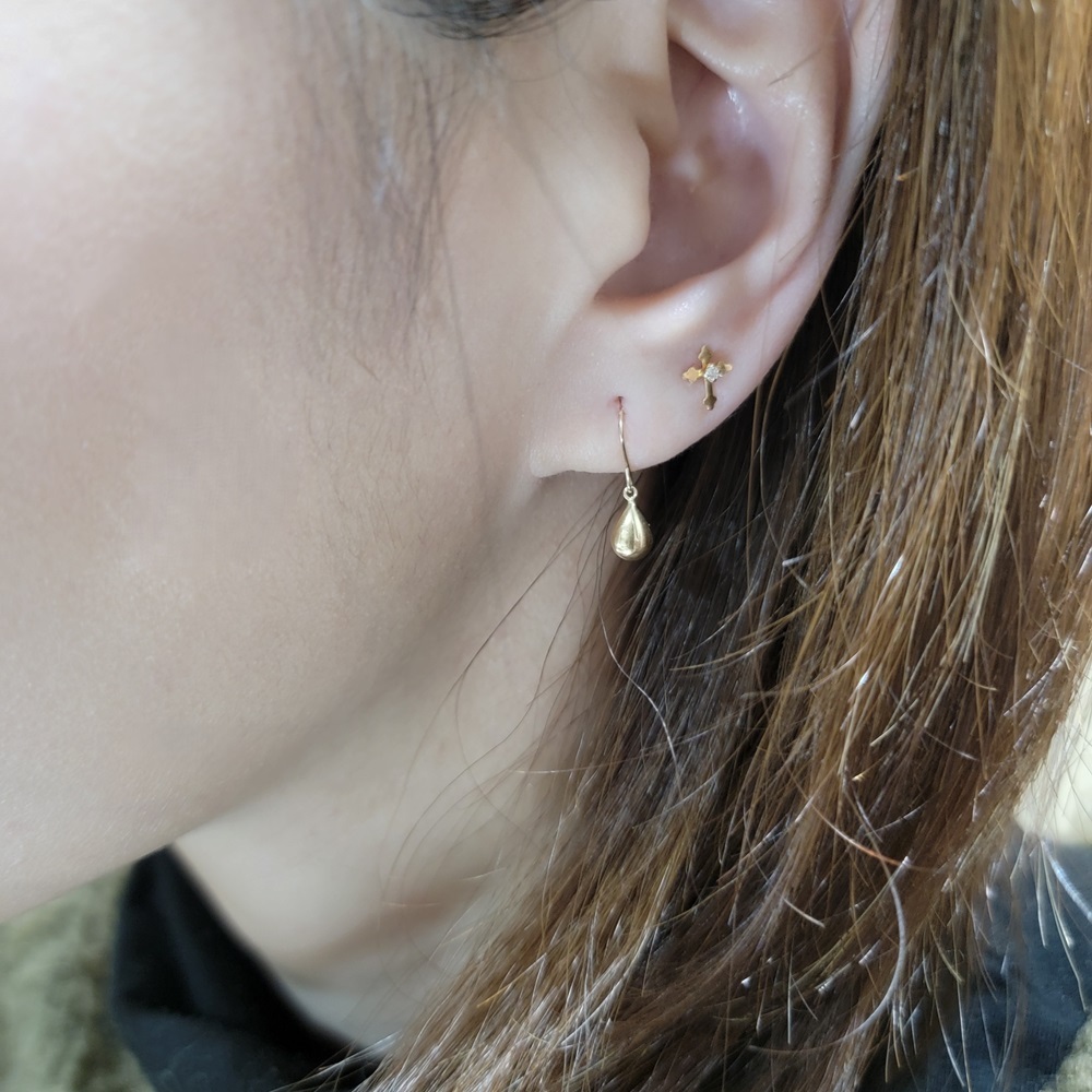 【me.luxe】K10金雞蛋勾式耳環