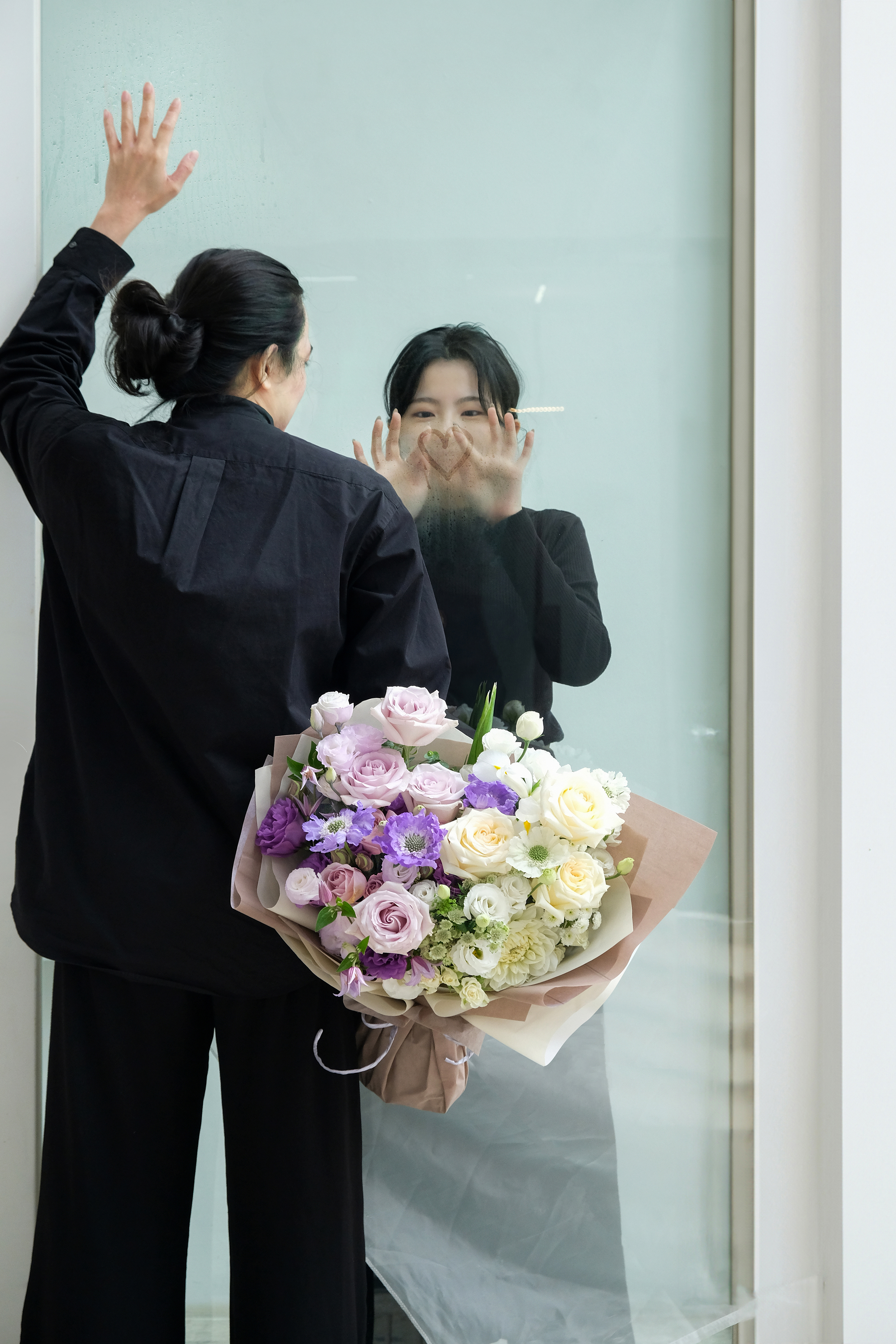 另一伴 ‧ 迷戀紫與純粹白