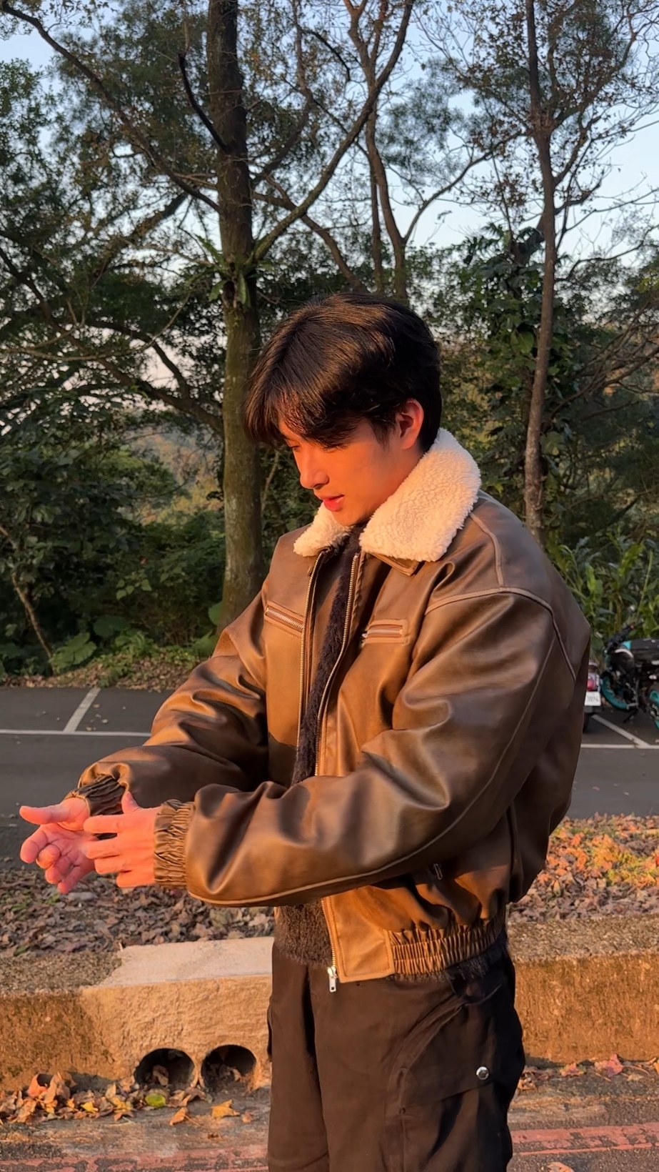 江南 羊羔領 復古 氛圍 短版 皮外套