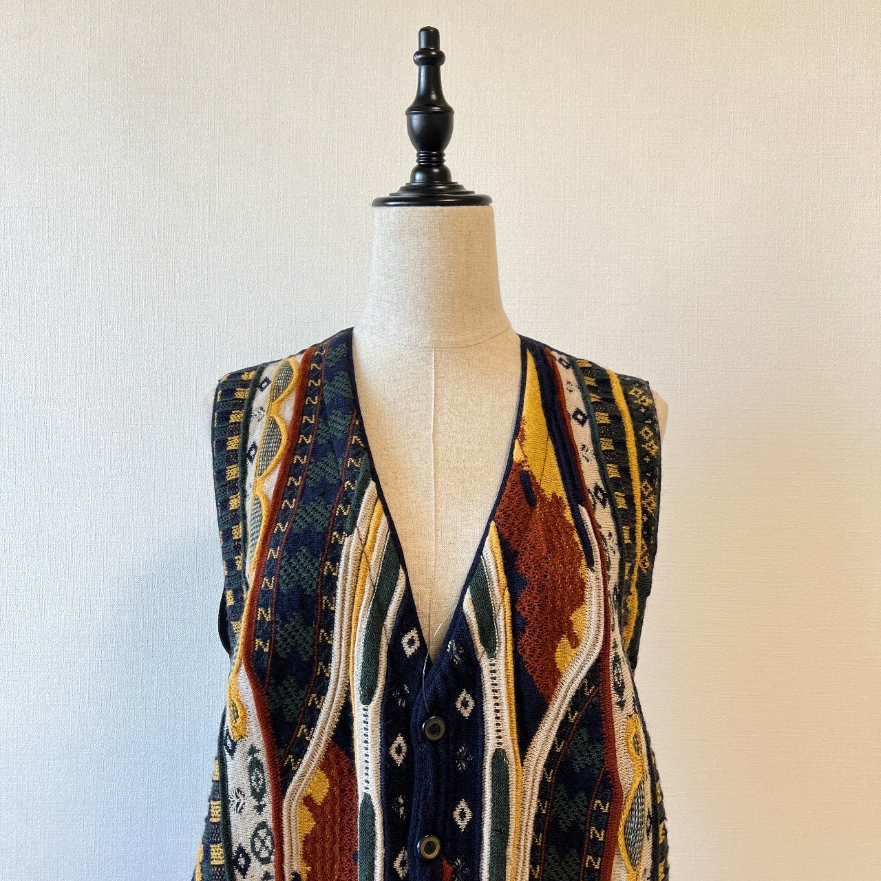 Aklanda澳洲製立體針織毛衣馬甲