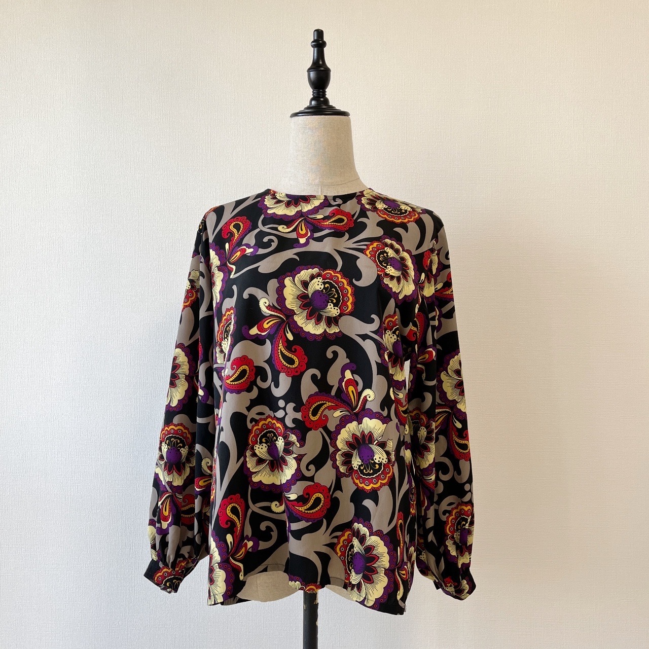 JAEGER英國製型格黑灰色大花上衣