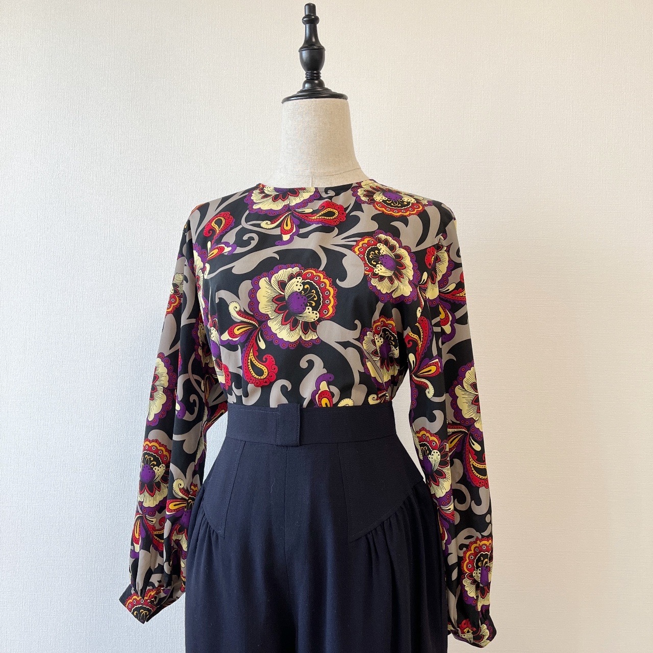 JAEGER英國製型格黑灰色大花上衣