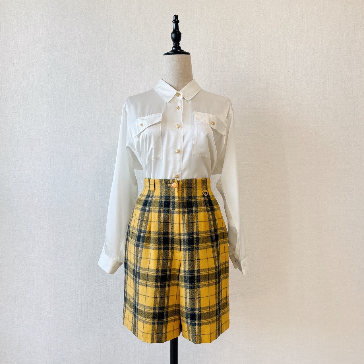 Christian Dior黃色羊毛格紋短褲