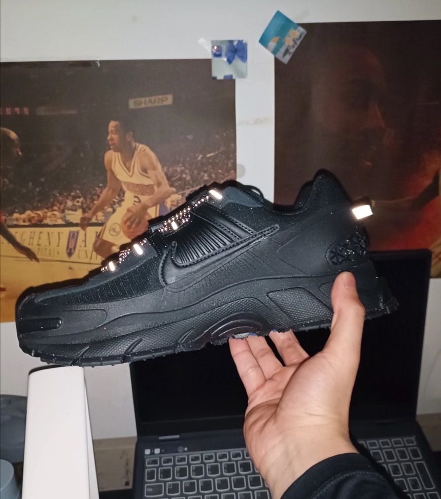 NIKE ZOOM VOMERO ROAM 黑 增高 耐磨 異材質拼接 栓扣式鞋帶 反光 休閒鞋 FV2295002