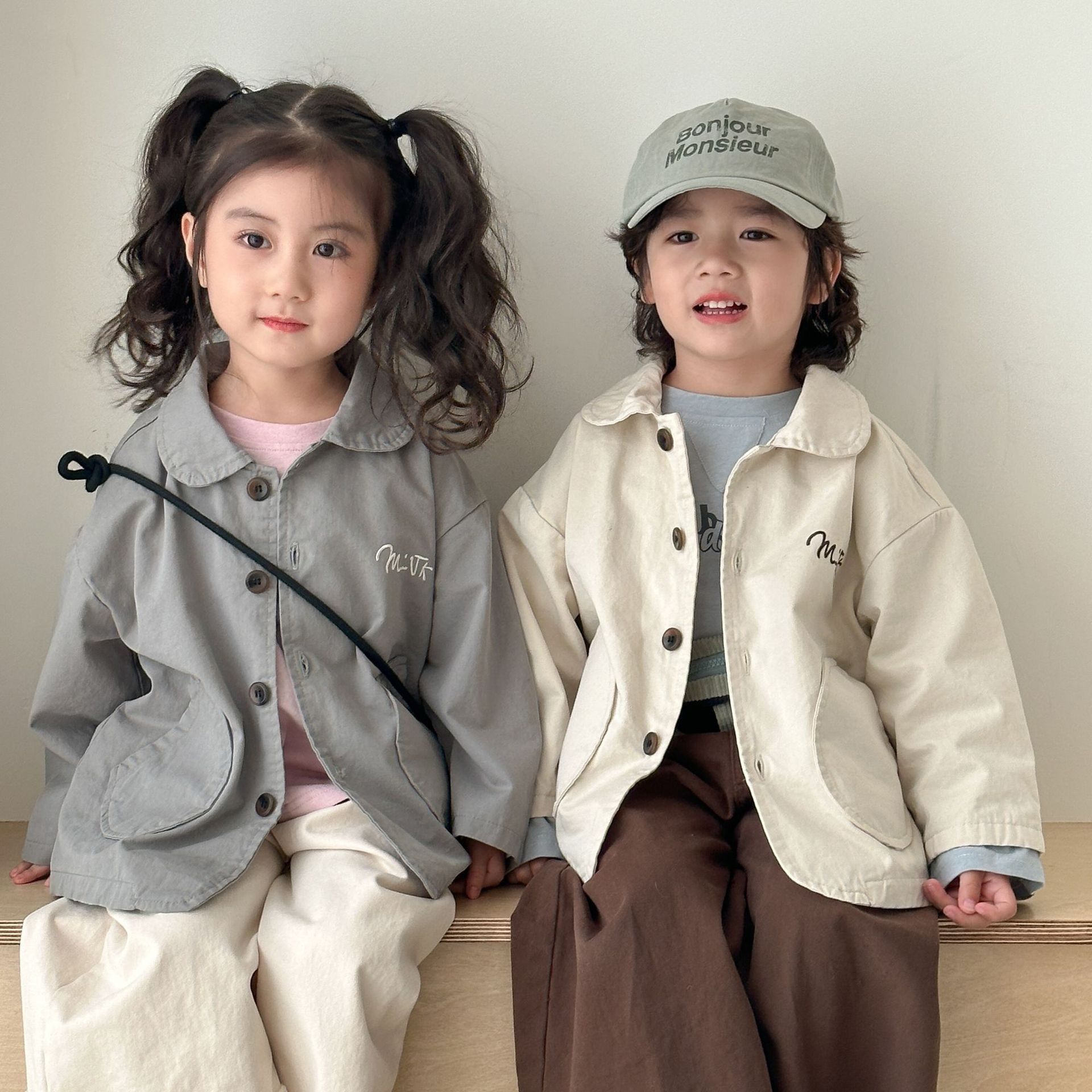 春季寬鬆字母外套