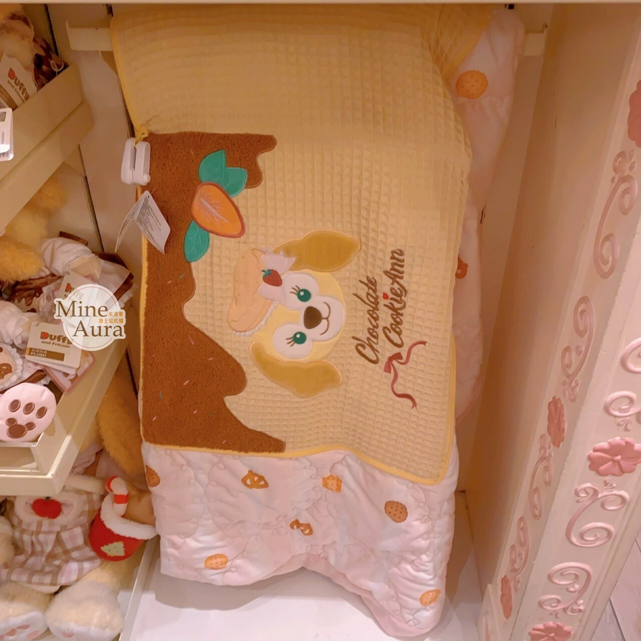 (限時特價) 巧克力工坊系列 可琦安 餅乾 CookieAnn 二合一 抱枕 毛毯 毯子 -上海迪士尼樂園
