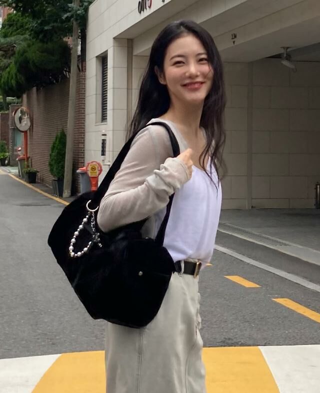 J.estina BALLO LG Boston Shoulder Bag