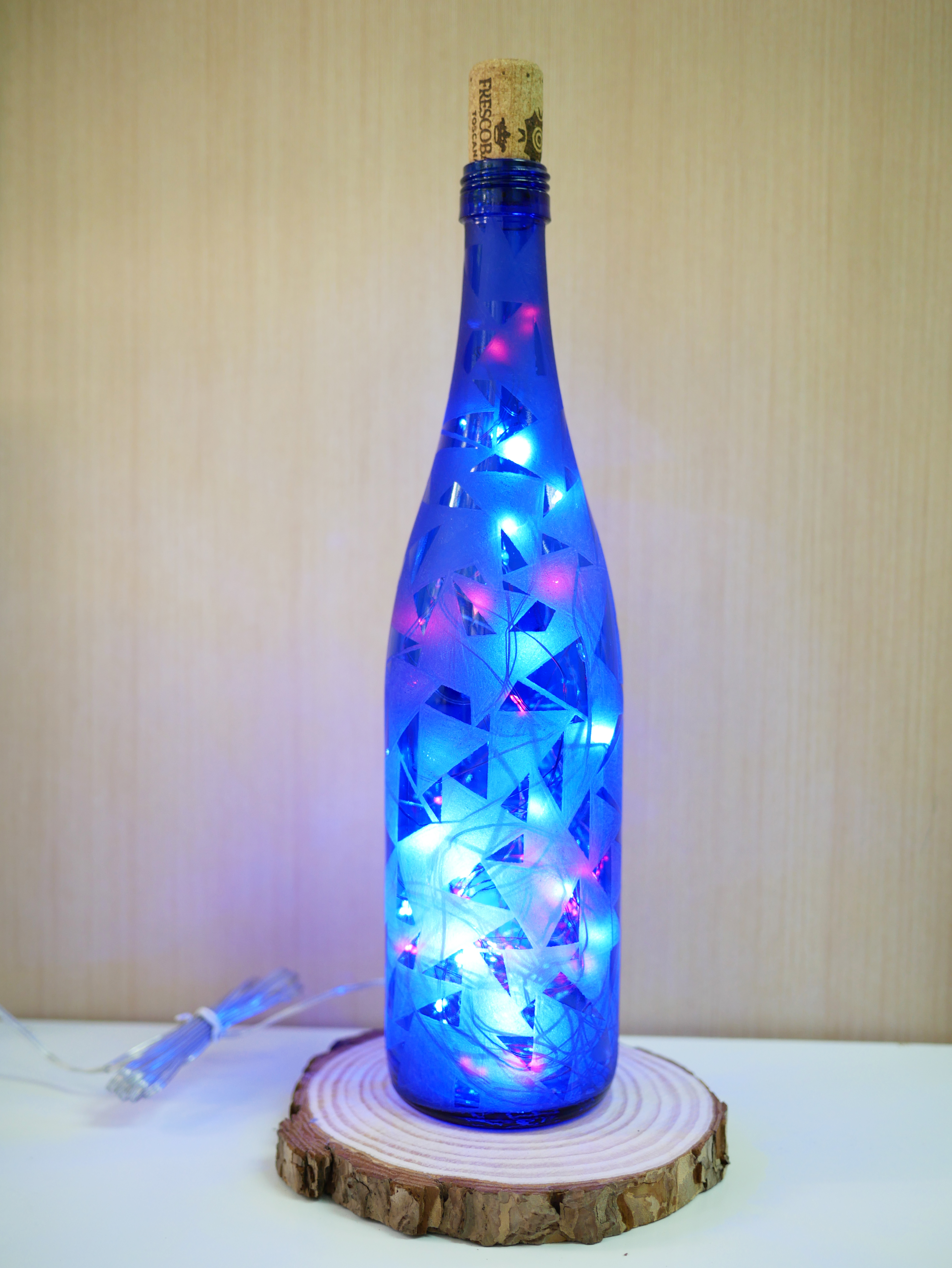 禪繞雕刻玻璃樽燈(三角形)