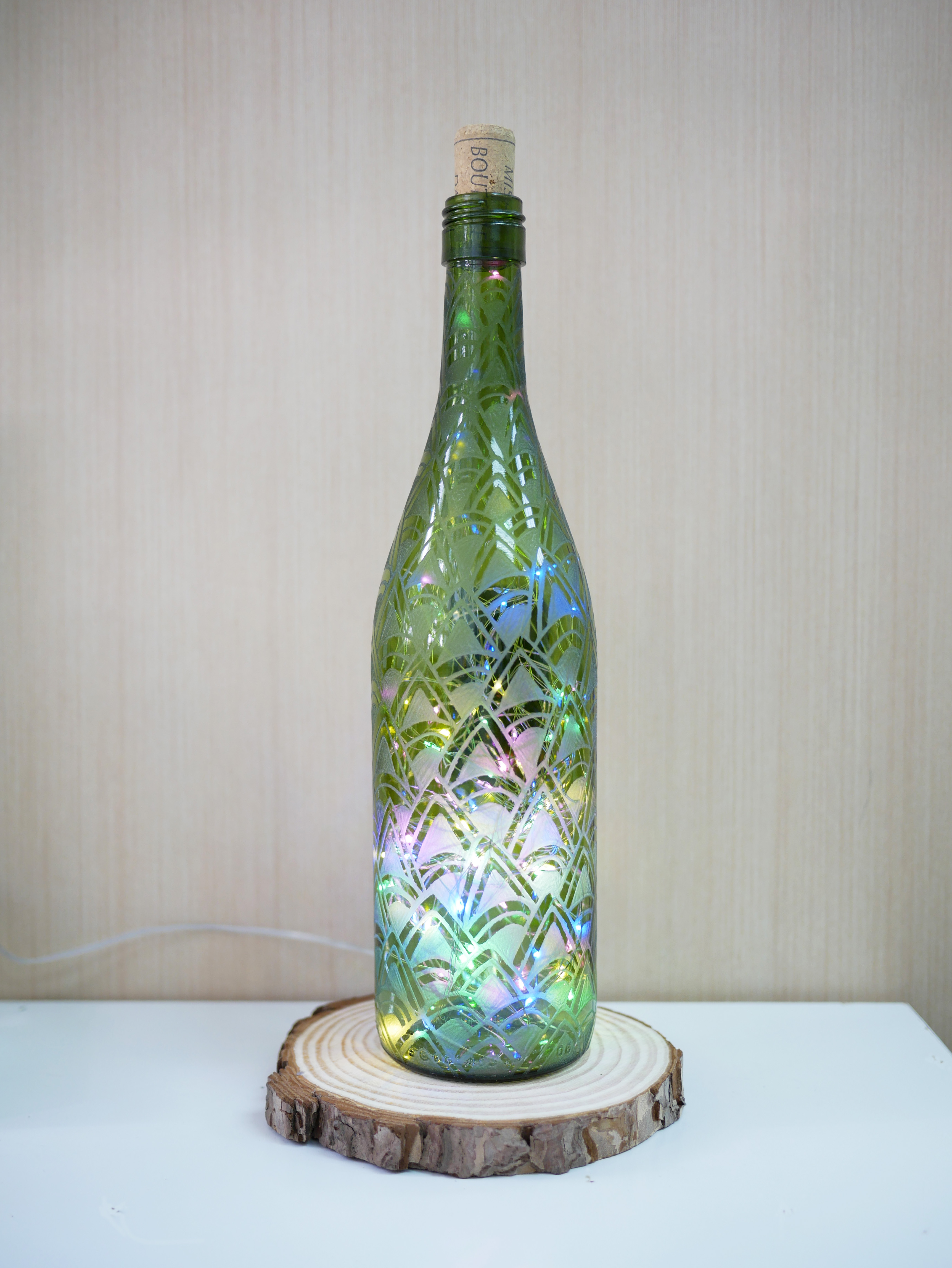 禪繞雕刻玻璃樽燈(海浪)