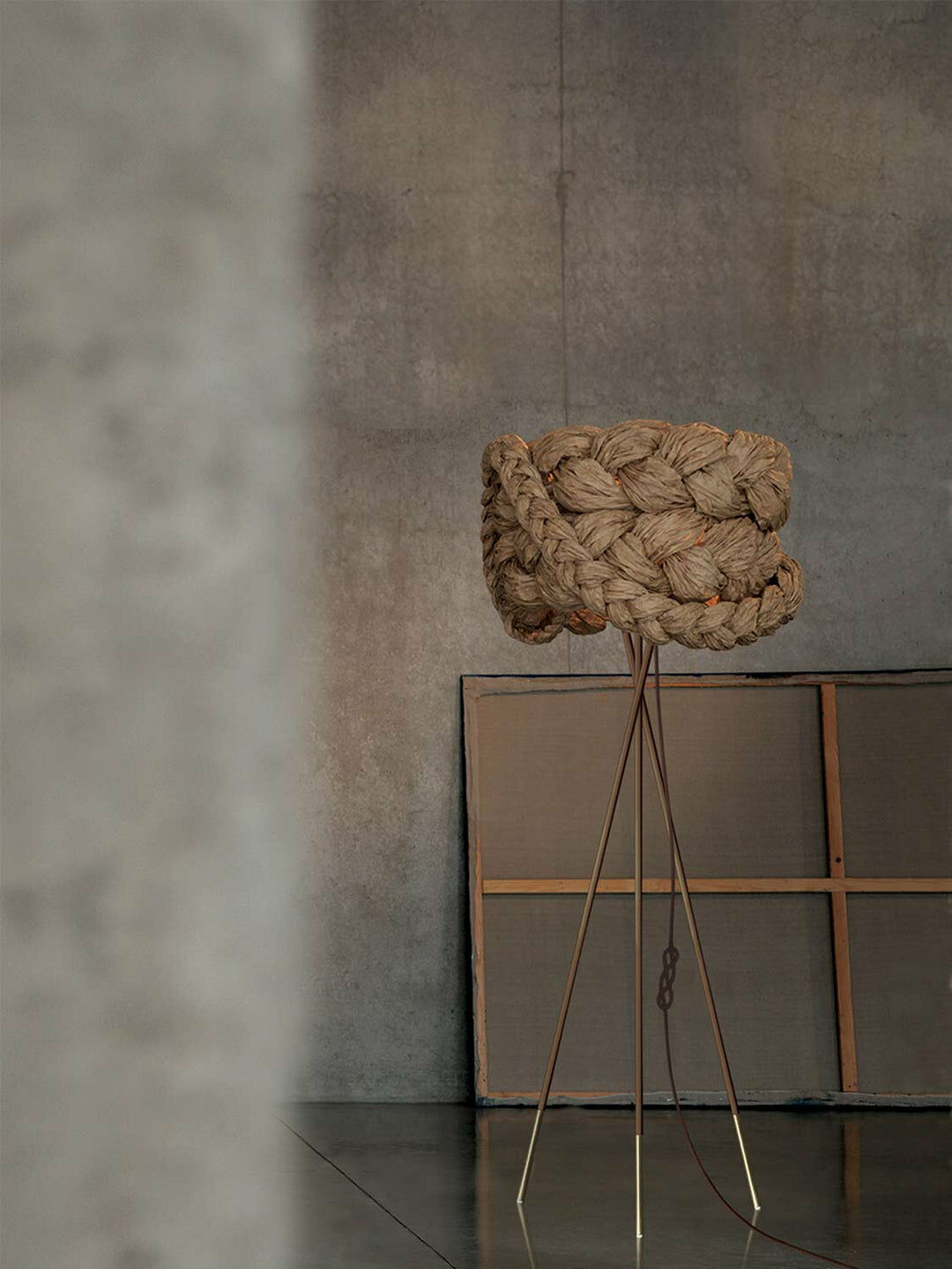 The Bride floor lamp 立燈