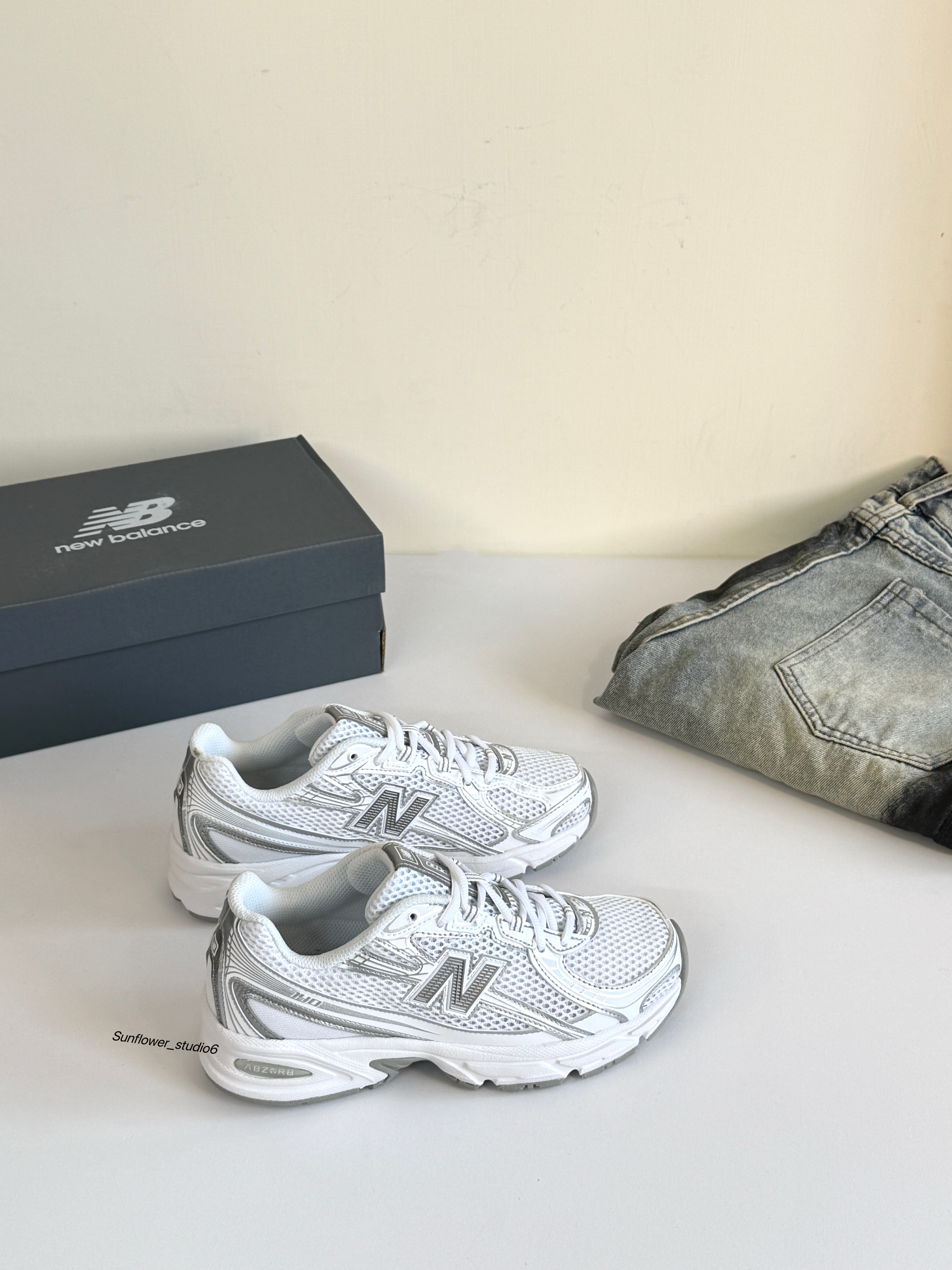 New Balance NB 740 白銀色珍珠白銀色Y2K 復古慢跑鞋老爹鞋U740WM2/預購