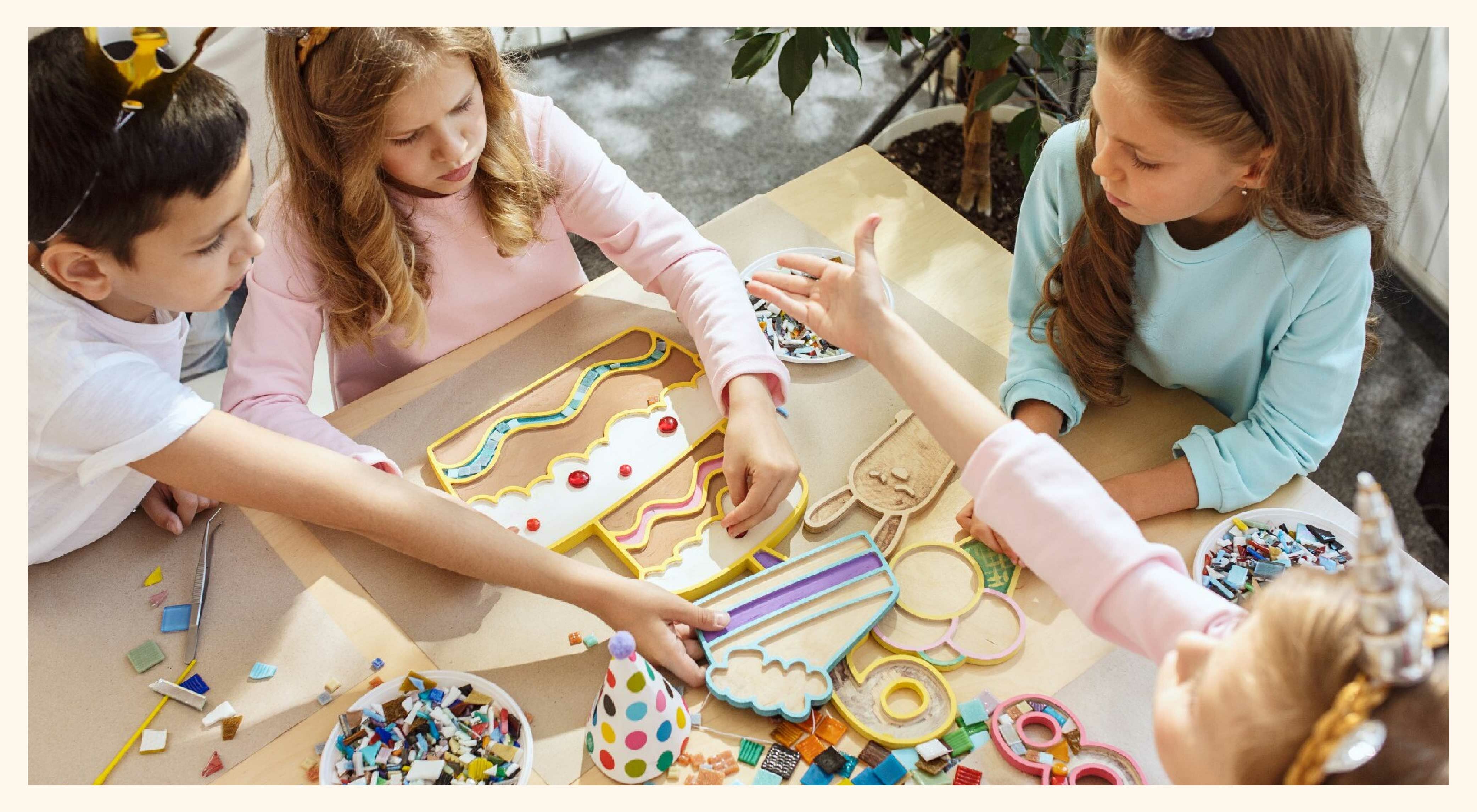 只要家中或教室一角備好多元素材，孩子就能隨時開始玩創意，不再受限於傳統的制式教具！