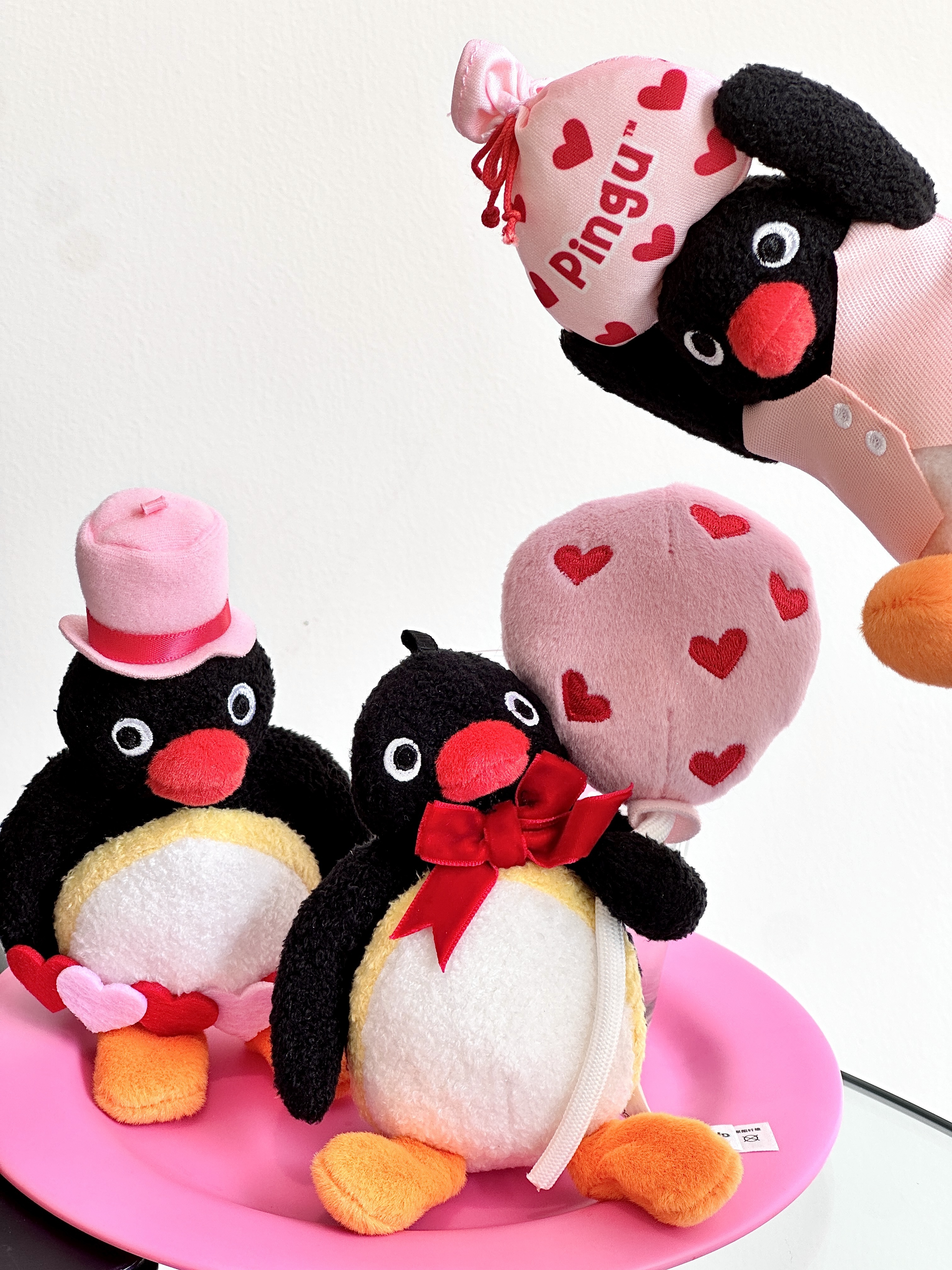 PINGU 企鵝家族 正版授權 怦然心動系列 毛絨吊飾 鑰匙圈 情人節 七夕 4款 (任買兩件711免運)/預購