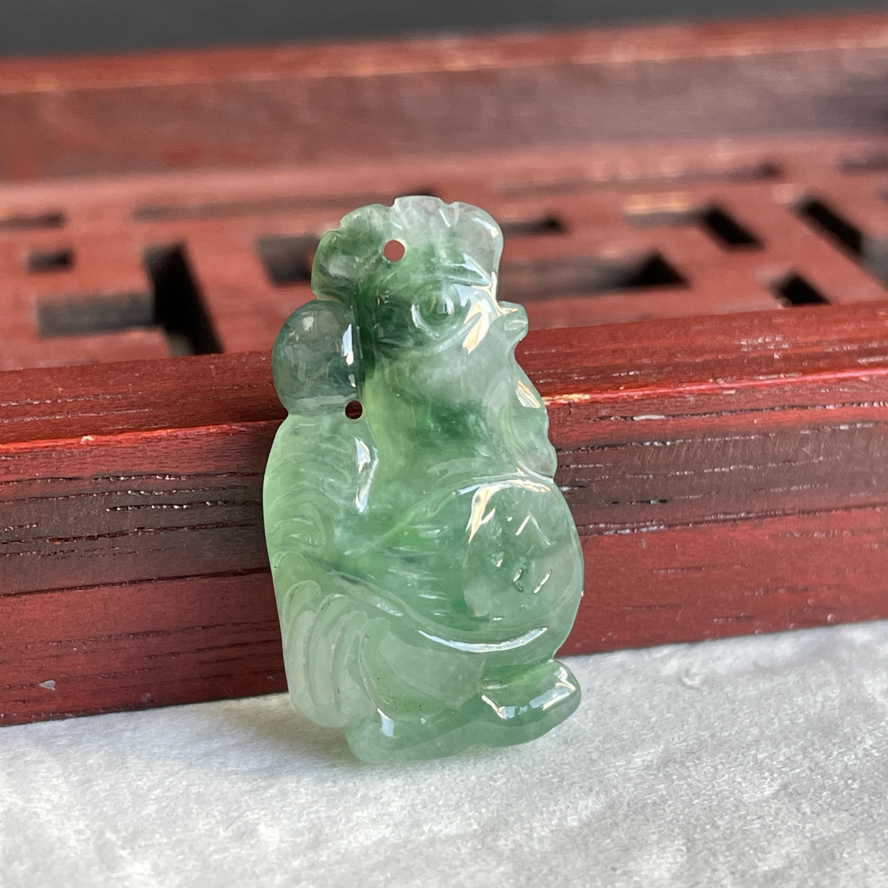 J2200 翡翠冰綠雞吊墜