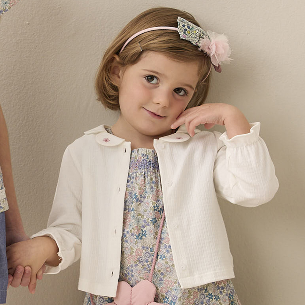 PIPPY優雅百搭花瓣領圍棉質外套 白