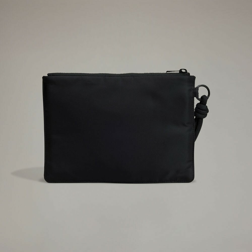 【 Y-3 POUCH 筆觸圖案隨身手拿包 - 黑 】
