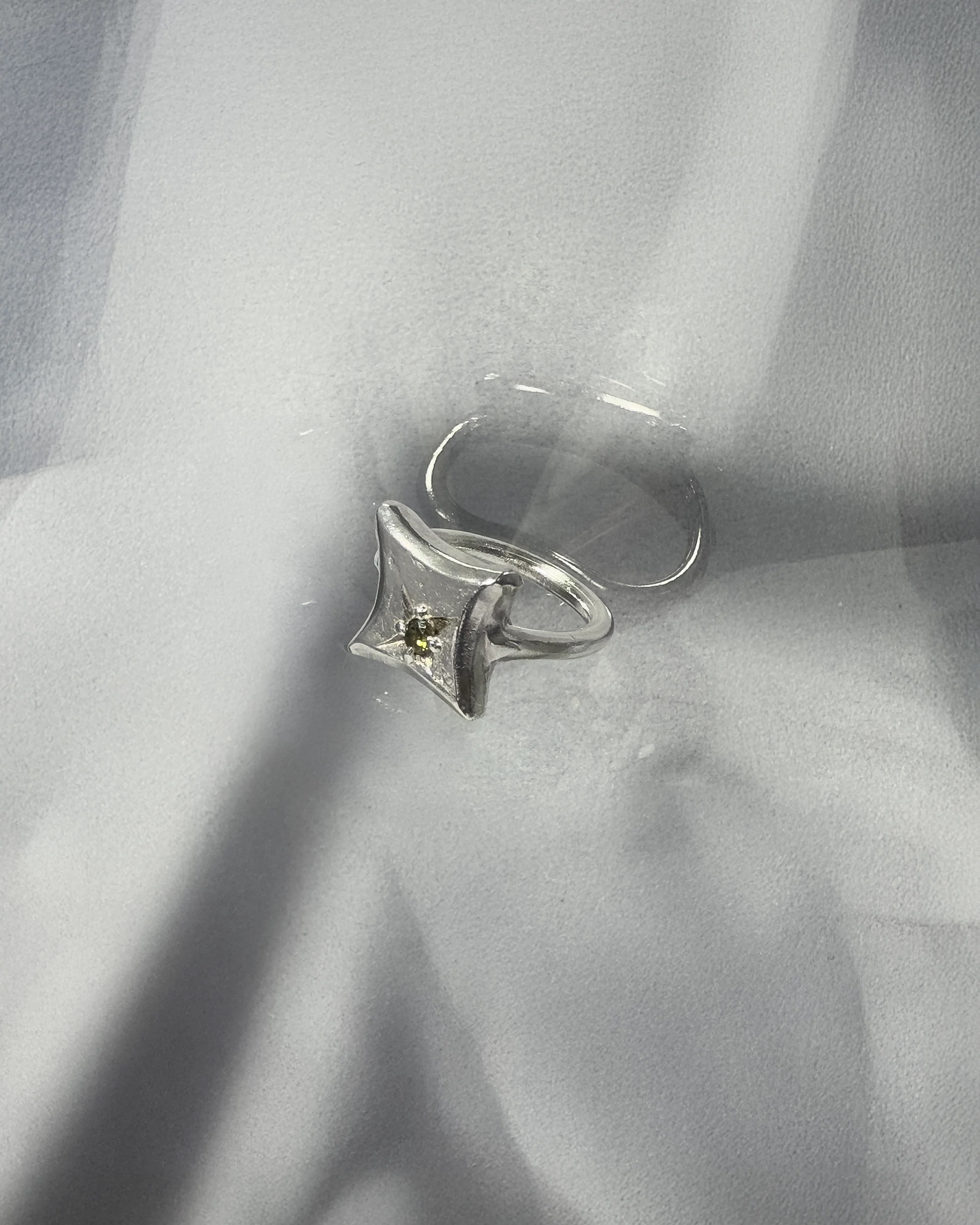 PROJ ORNAMENT 造塑閃光鑲石戒